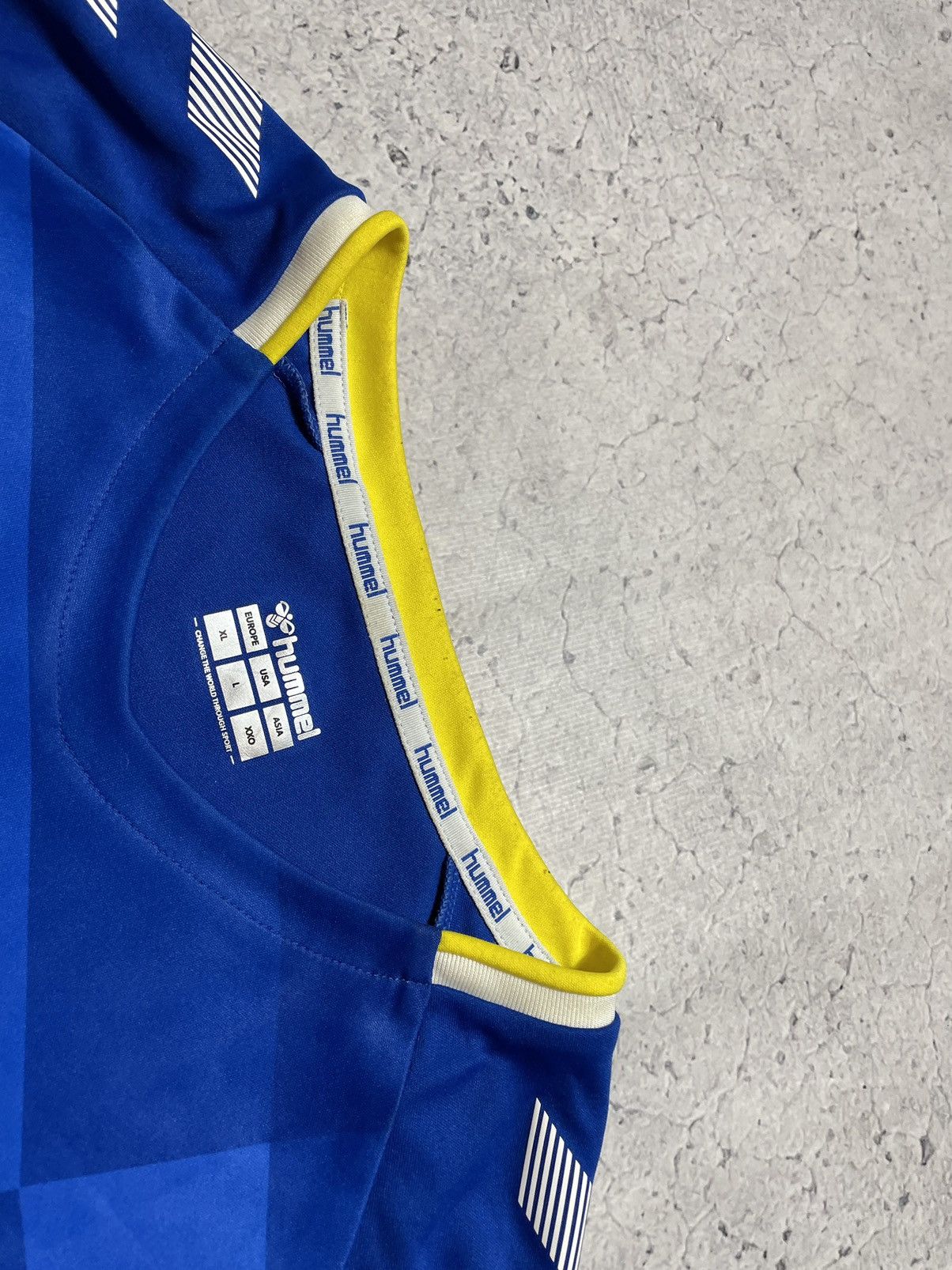 Hummel Hummel FC Everton 2020/2021 Blokecore Football Longsleeve Size US L / EU 52-54 / 3 - 8 Thumbnail