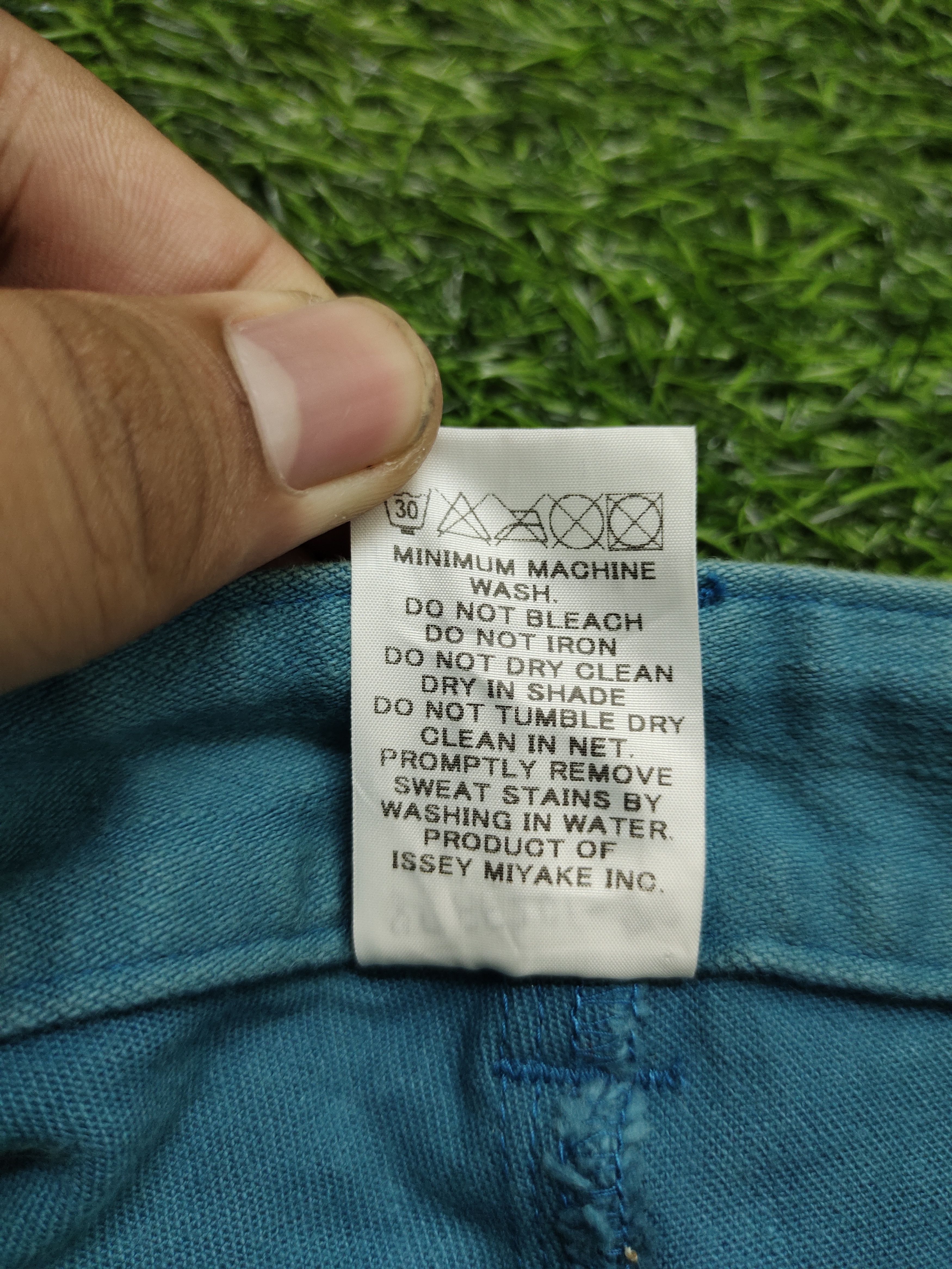 Issey Miyake Issey Miyake Me Skinny Denim Pants Size US 28 / EU 44 - 18 Thumbnail