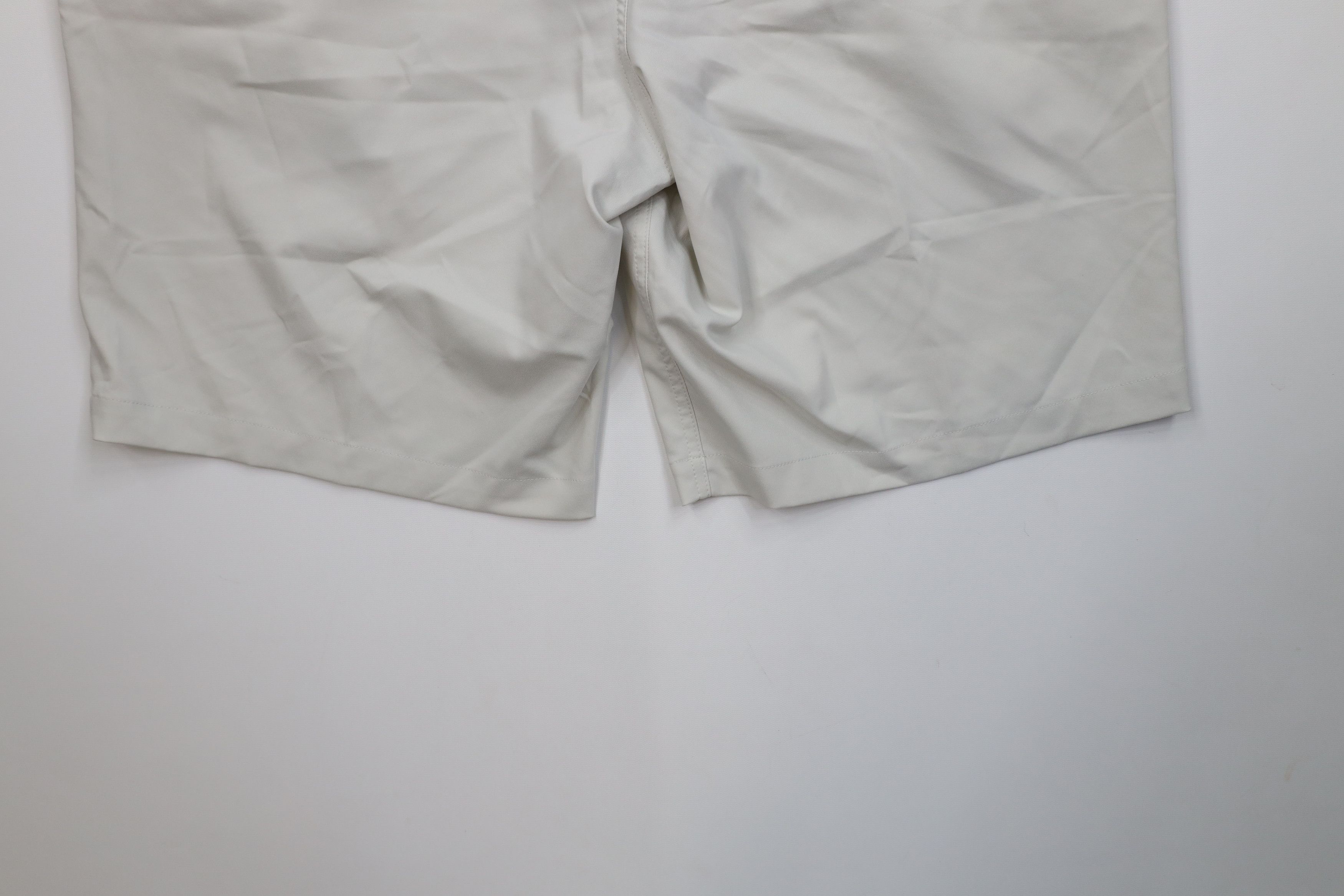 Nike Nike Golf Mini Swoosh Golfing Chino Shorts Beige Polyester Size US 40 / EU 56 - 12 Thumbnail
