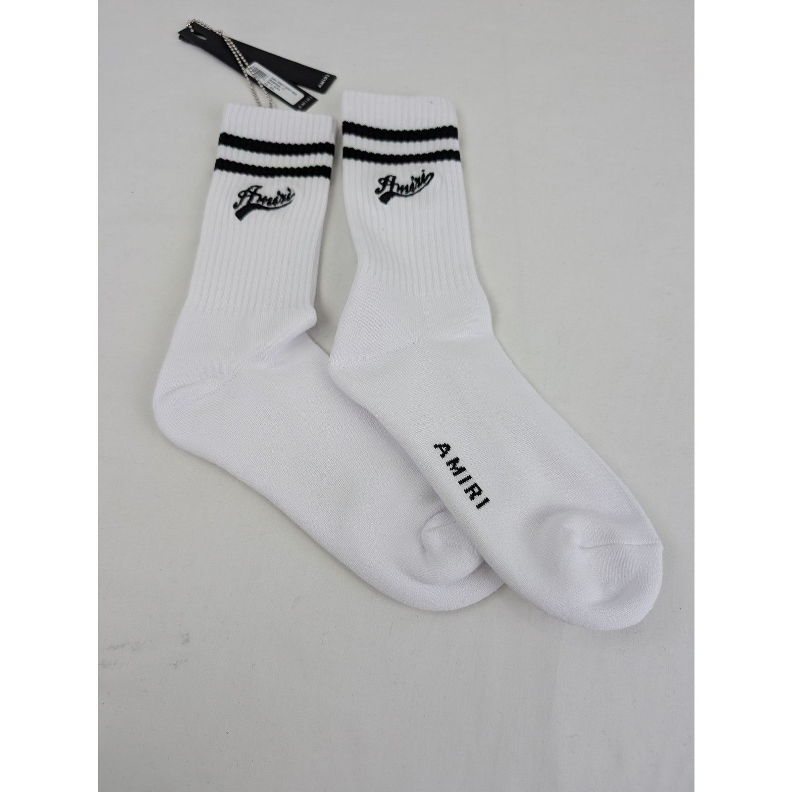 Amiri o1rshd1 Q:2 / Size: 41-42 / Amiri Varsity Script Socks Size ONE SIZE - 1 Thumbnail