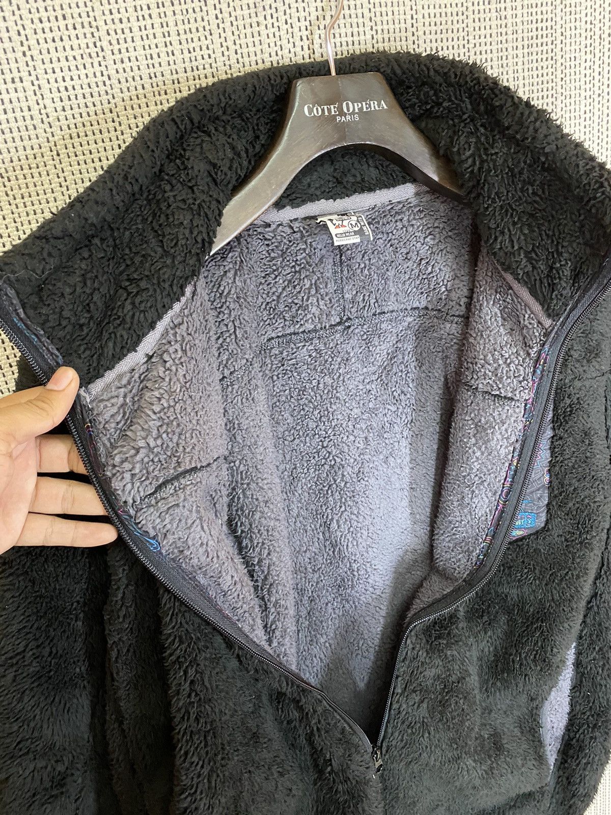 Japanese Brand 🔥outdoor brand chums fleece jacket nice design Size US M / EU 48-50 / 2 - 6 Thumbnail