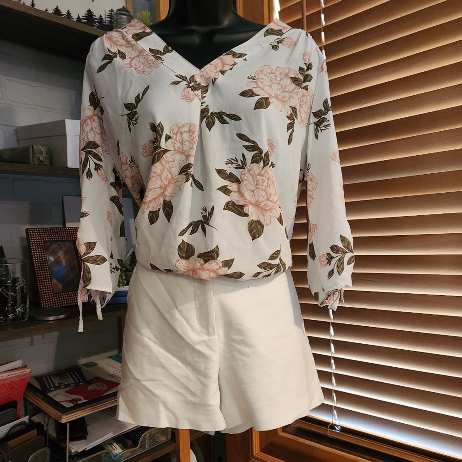 Other Floral Boho Lightweight Blouse Size M / US 6-8 / IT 42-44 - 2 Thumbnail