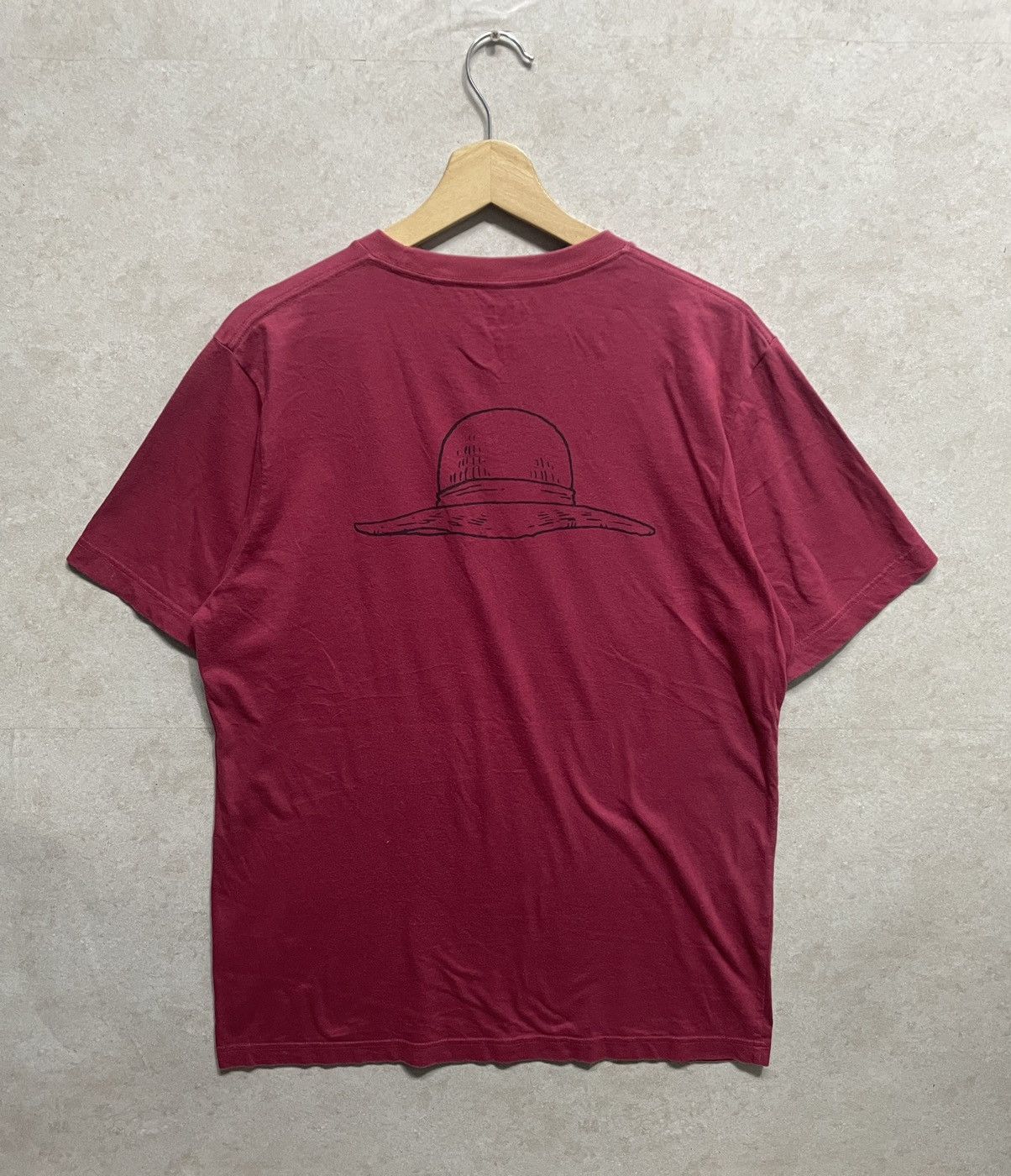 Anime × Japanese Brand × One Piece One Piece Shanks Red Hair Pirate Tee Size US L / EU 52-54 / 3 - 4 Thumbnail