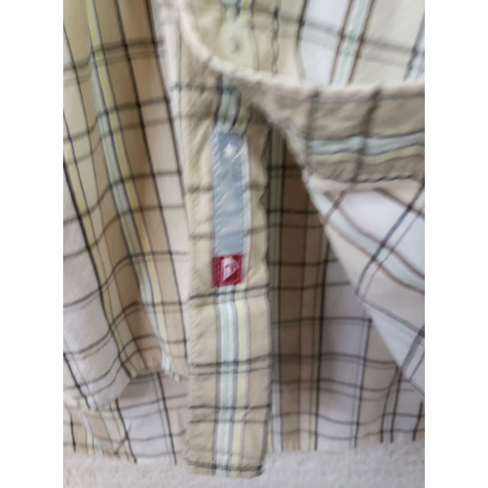 Quiksilver Quiksilver Shirt Men’s M Beige Green Plaid Button-Up Short Sleeve Casual Cotton Multicolor Button-Down Collar 90s Beach Outdoor Mens Regular Size US M / EU 48-50 / 2 - 6 Thumbnail