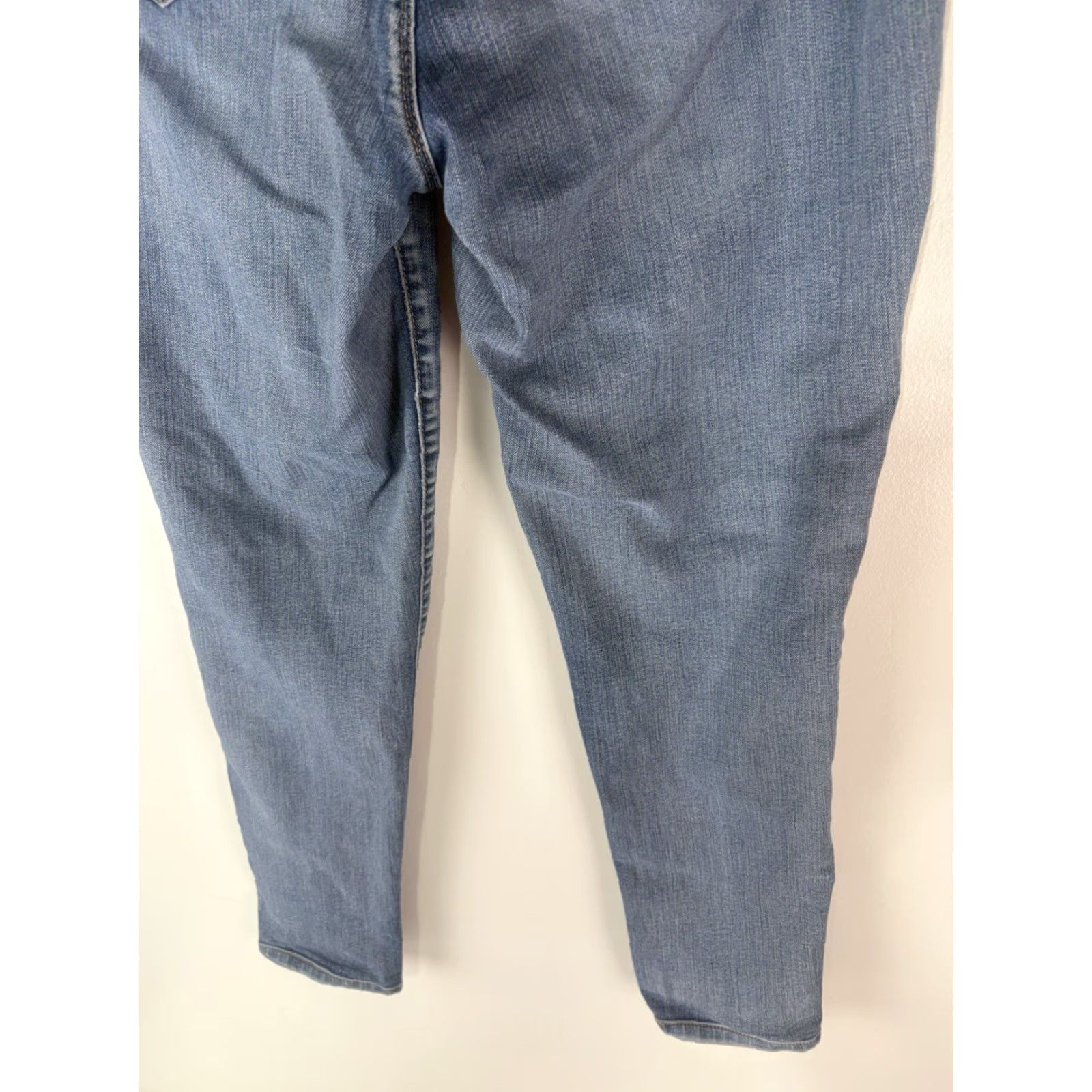 Vintage Metaphor Wash Jeans Distressed Ankle Womens Size 10 City Preppy Metaphor Ankle Jeans 10 Blue Cotton Denim Spandex Polyester Rayon Cotton Leather? Size 32" / US 10 / IT 46 - 6 Thumbnail