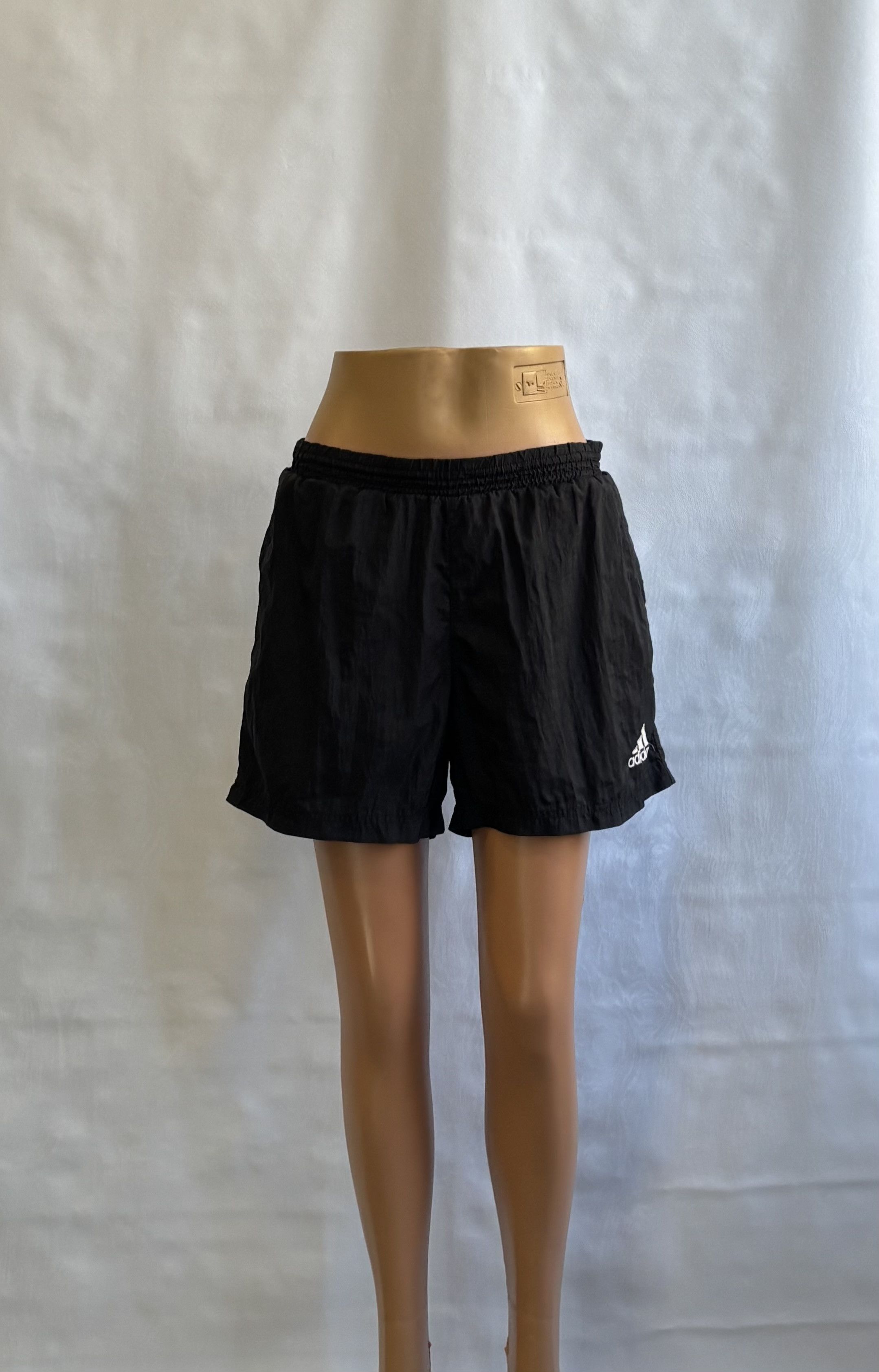 Adidas Adidas vintage sports shorts size S Size US 30 / EU 46 - 2 Thumbnail