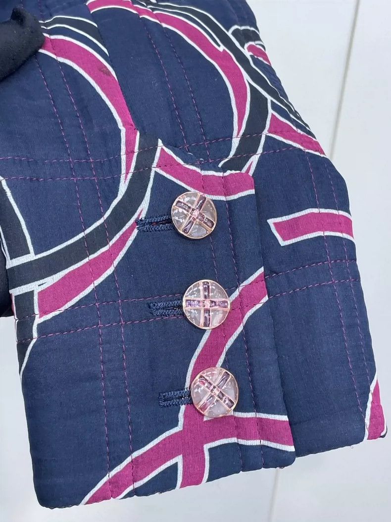 Chanel Chanel 23S show graffiti big logo jacket 2504-Nextarrow Size S / US 4 / IT 40 - 3 Thumbnail