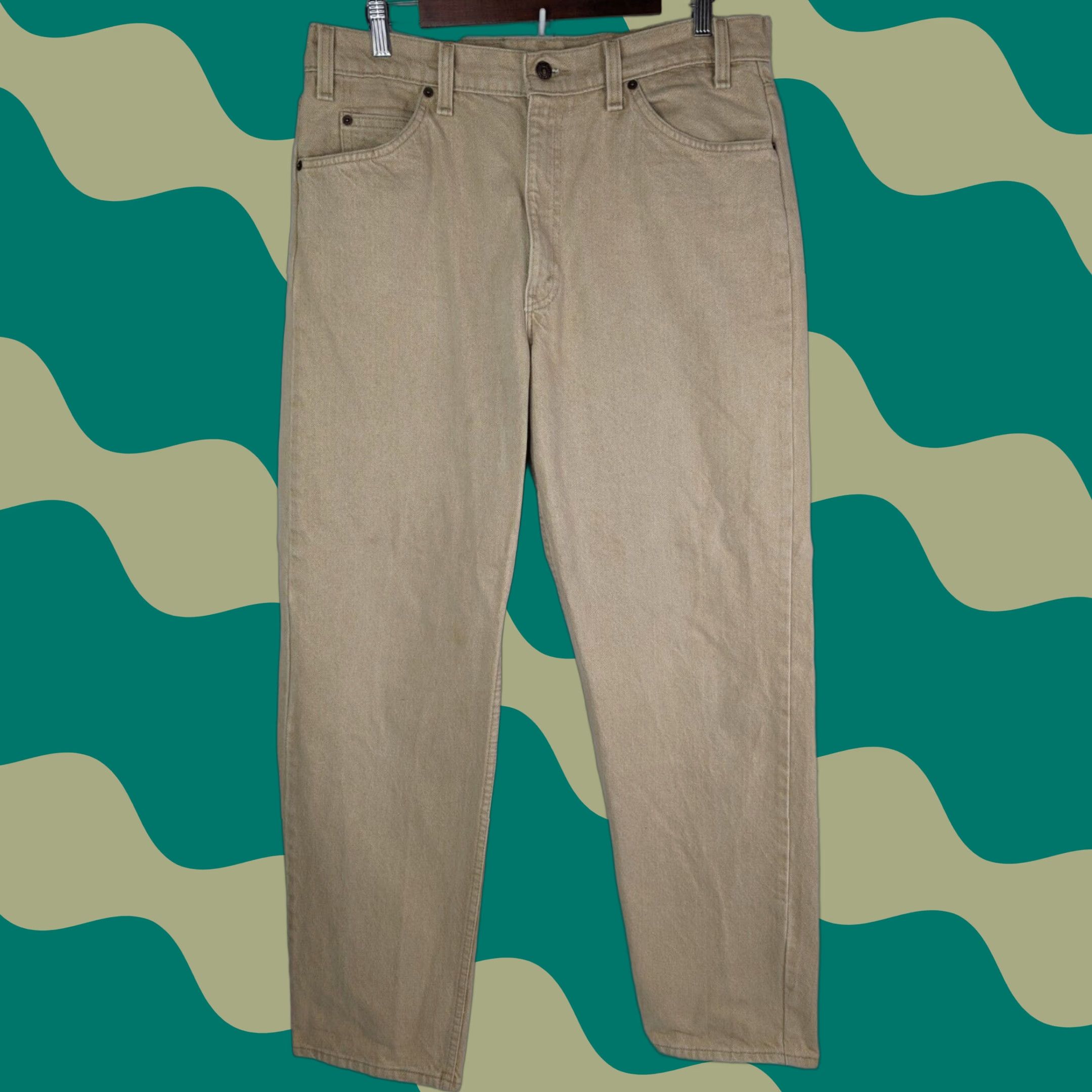 Levi's VINTAGE Levi's 550 Orange Tab Relaxed Fit Beige Denim Jeans 38x32 (Actual 36x32) Mens Jeans Beige Cotton Denim 550 Classic 90s Style Package?? Size US 36 / EU 52 - 1 Thumbnail