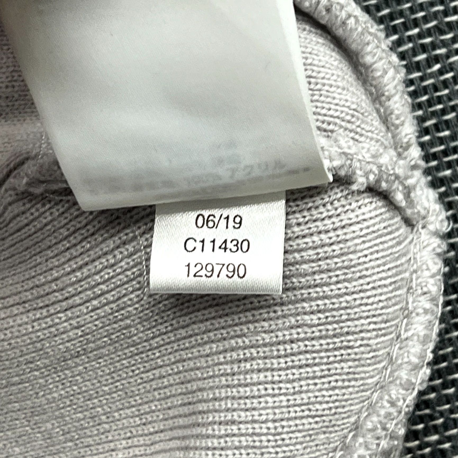 Salomon Salomon Beanie Hat One Size Gray Striped Big Logo OSFA Unisex Adults Knit Acrylic Thermal Cap Size ONE SIZE - 2 Thumbnail