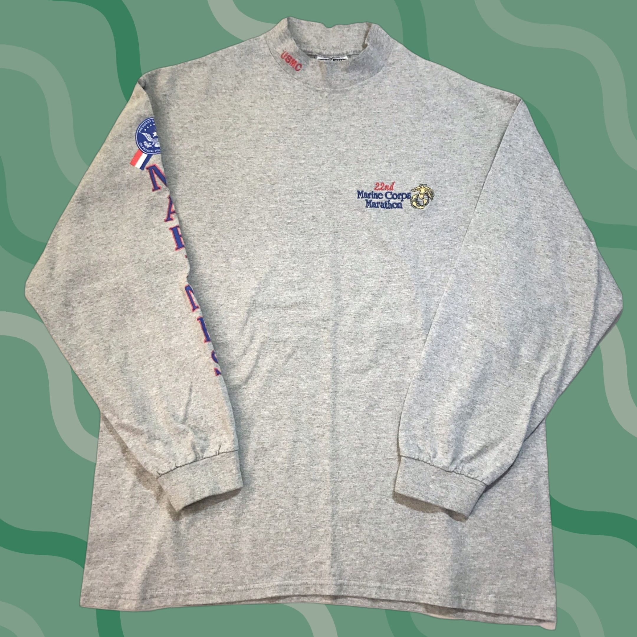 Lee VINTAGE 90s Lee Marine Corps Marathon Shirt Long Sleeve Mock Neck L Gray Embroidered Mens Size US L / EU 52-54 / 3 - 1 Thumbnail