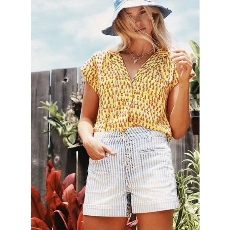 Anthropologie Anthro Pilcro Ultra High-Rise Striped Cotton Denim Shorts Size 26" / US 2 / IT 38 - 1 Thumbnail