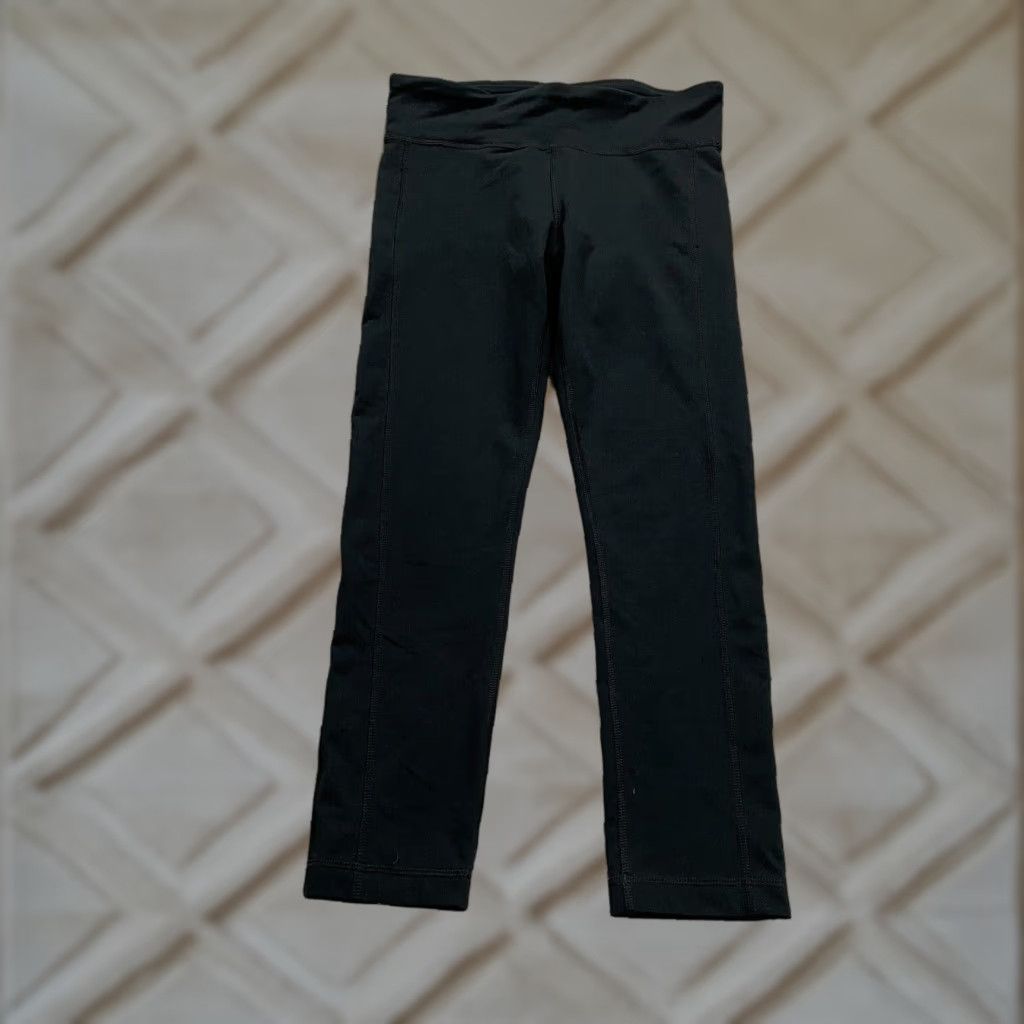 Under Armour Under Armour Cropped Leggings Womens Small Black Mid Rise Active Gym Yoga 26x22 Size 28" / US 6 / IT 42 - 1 Thumbnail