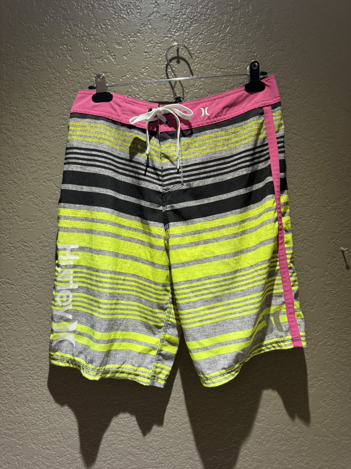 Hurley Vintage 2000s Y2k Hurley Neon Yellow Pink Grey Black Size US 30 / EU 46 - 1 Thumbnail