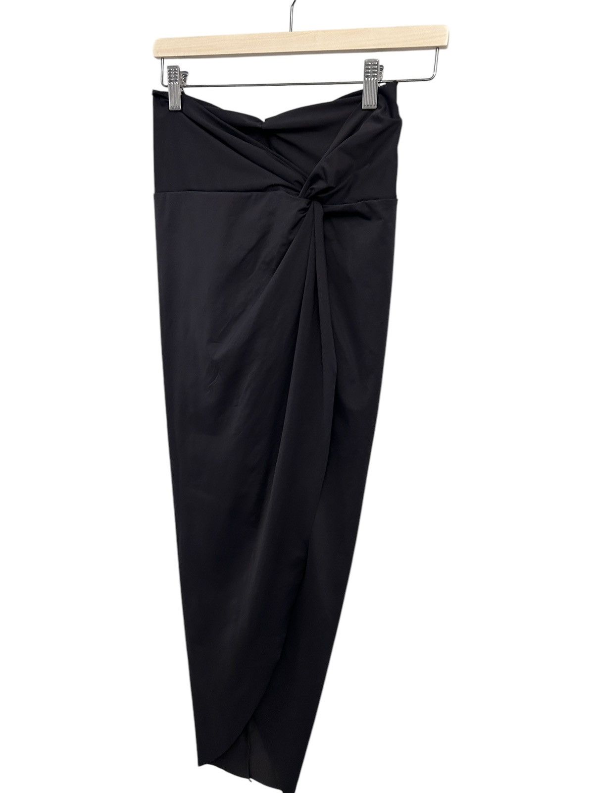 SKIMS SKIMS SIGNATURE SWIM SARONG SKIRT ONYX SIZE Small NWT Size 27" / US 4 / IT 40 - 5 Thumbnail