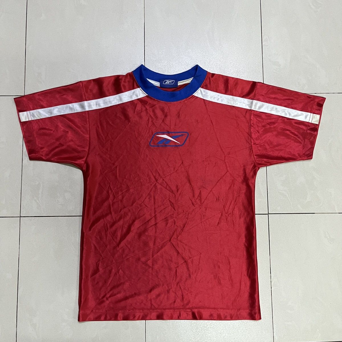 Umbro × Vintage Vintage Reebok Metallic Jersey T Shirt Size XS / US 0-2 / IT 36-38 - 2 Thumbnail