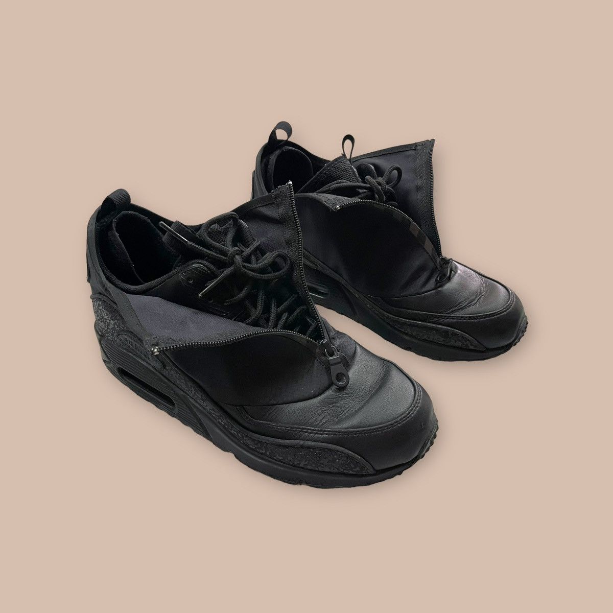Nike Nike Air Max 90 Utility 'Triple Black' Size US 9 / EU 42 - 9 Thumbnail