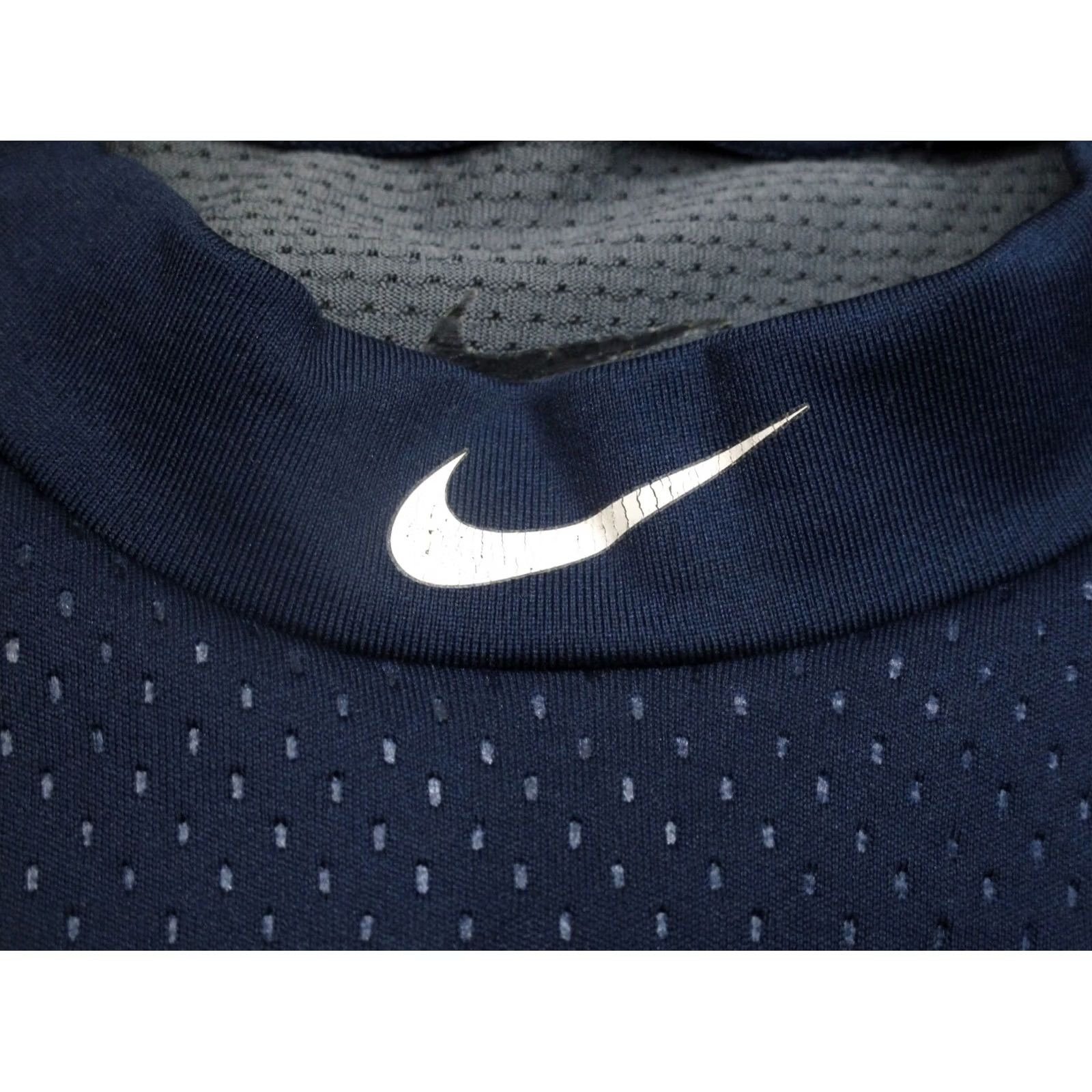 Nike Nike Pro Combat Shirt Men Medium Blue Nike Dri-Fit Long Sleeve Training Gym Run Activewear Pattern Solid Size US M / EU 48-50 / 2 - 3 Thumbnail