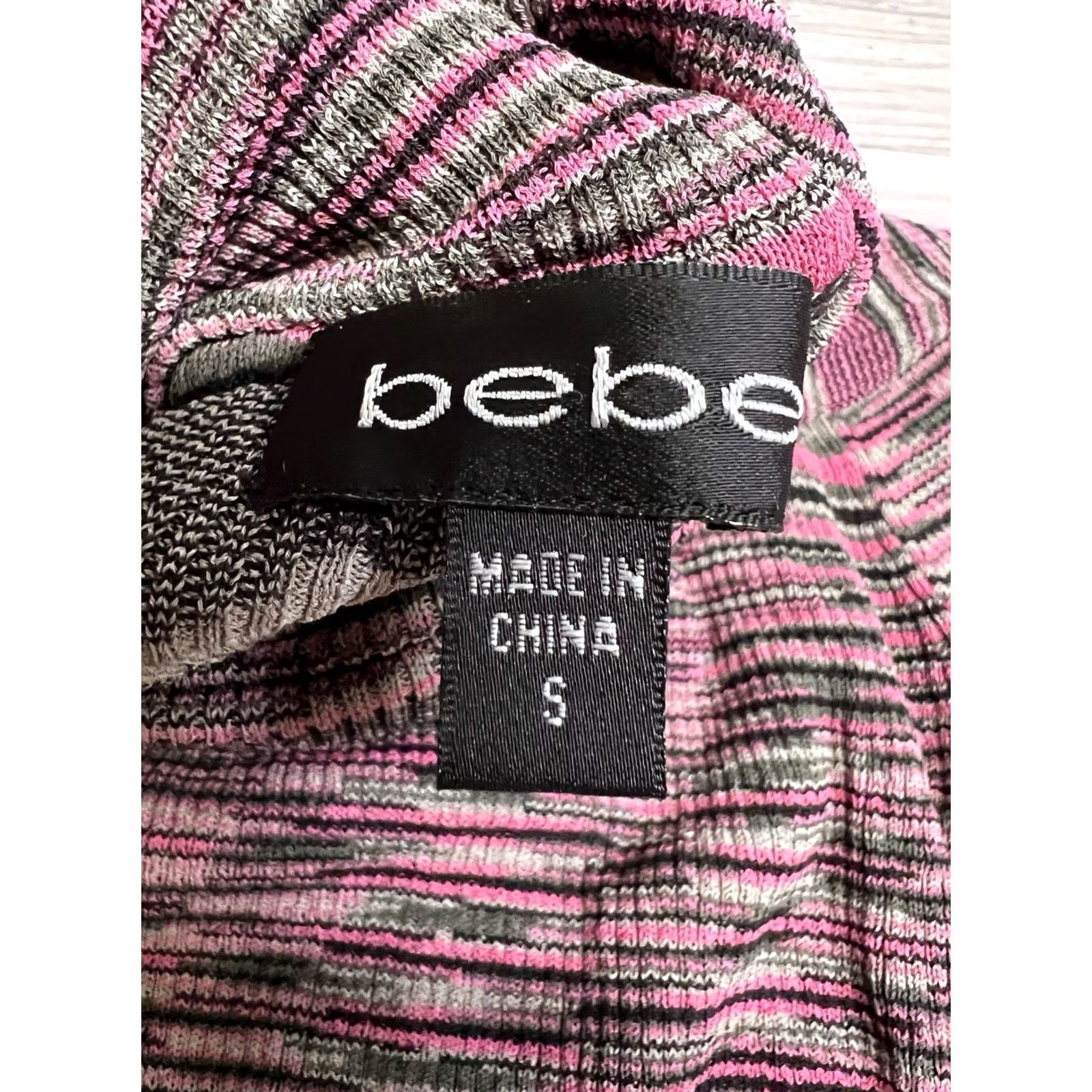 Bebe VINTAGE bebe Knit Turtleneck Top Long Sleeve Striped Aztec Pink Black Size Small sweater Womens Pullover Rhinestone Logo Size S / US 4 / IT 40 - 4 Thumbnail