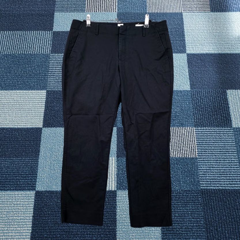 Gap Gap Pants Womens 10 Black Chino Mid-Rise Straight Slim Crop Ankle Flat Front Size 24" / US 00 / IT 34 - 1 Thumbnail