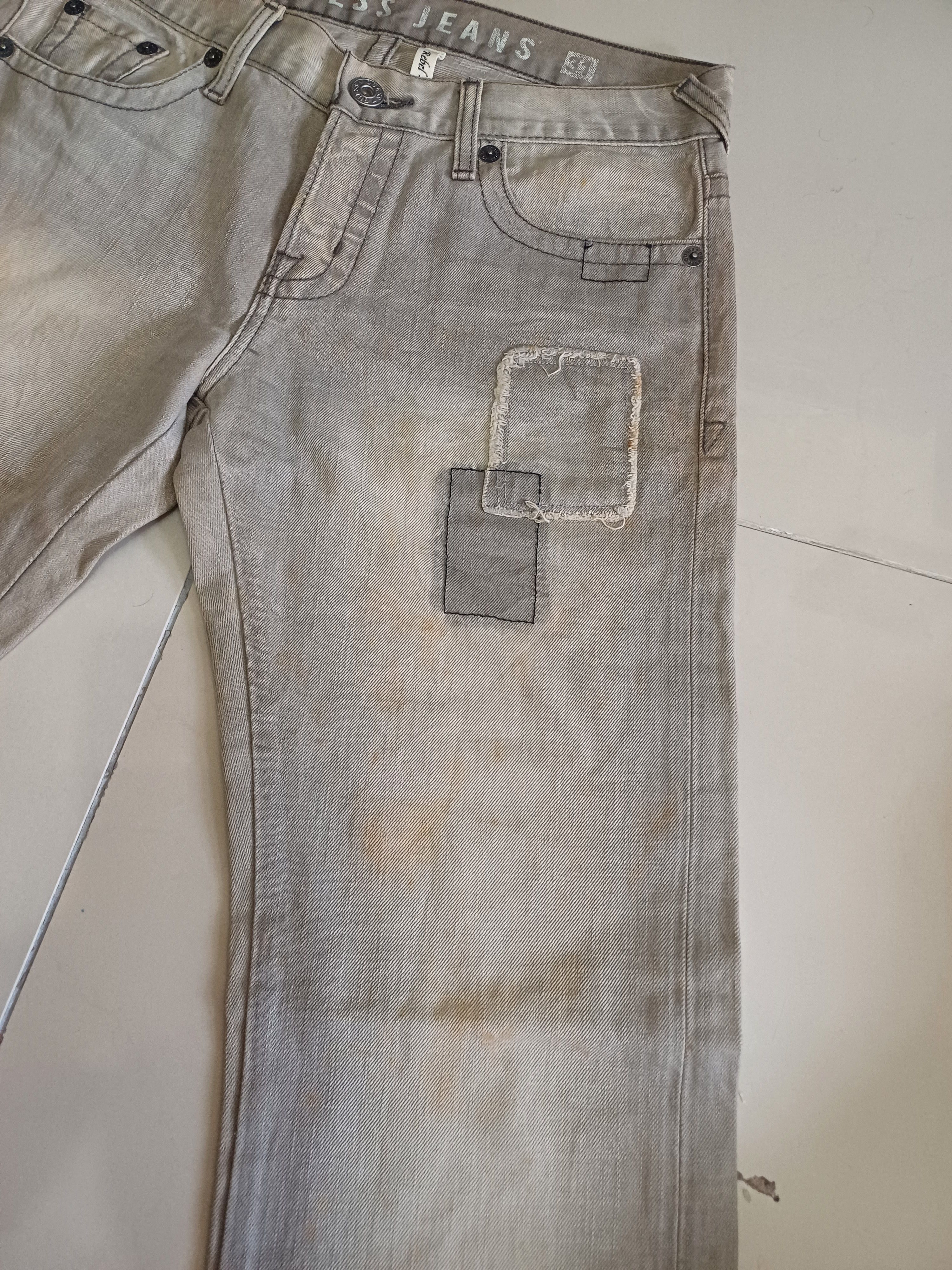 Designer × Guess AWESOME 🔥🔥🔥Distressed GUESS Jeans.. button fly Size US 31 - 8 Thumbnail