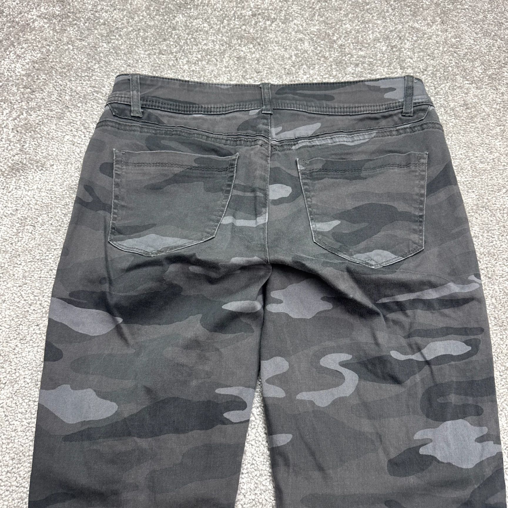 Vintage Democracy Jeans Skinny Womens 6 Gray Camouflage Low Rise Stretch Pocket Denim City Army Size 28" / US 6 / IT 42 - 3 Thumbnail
