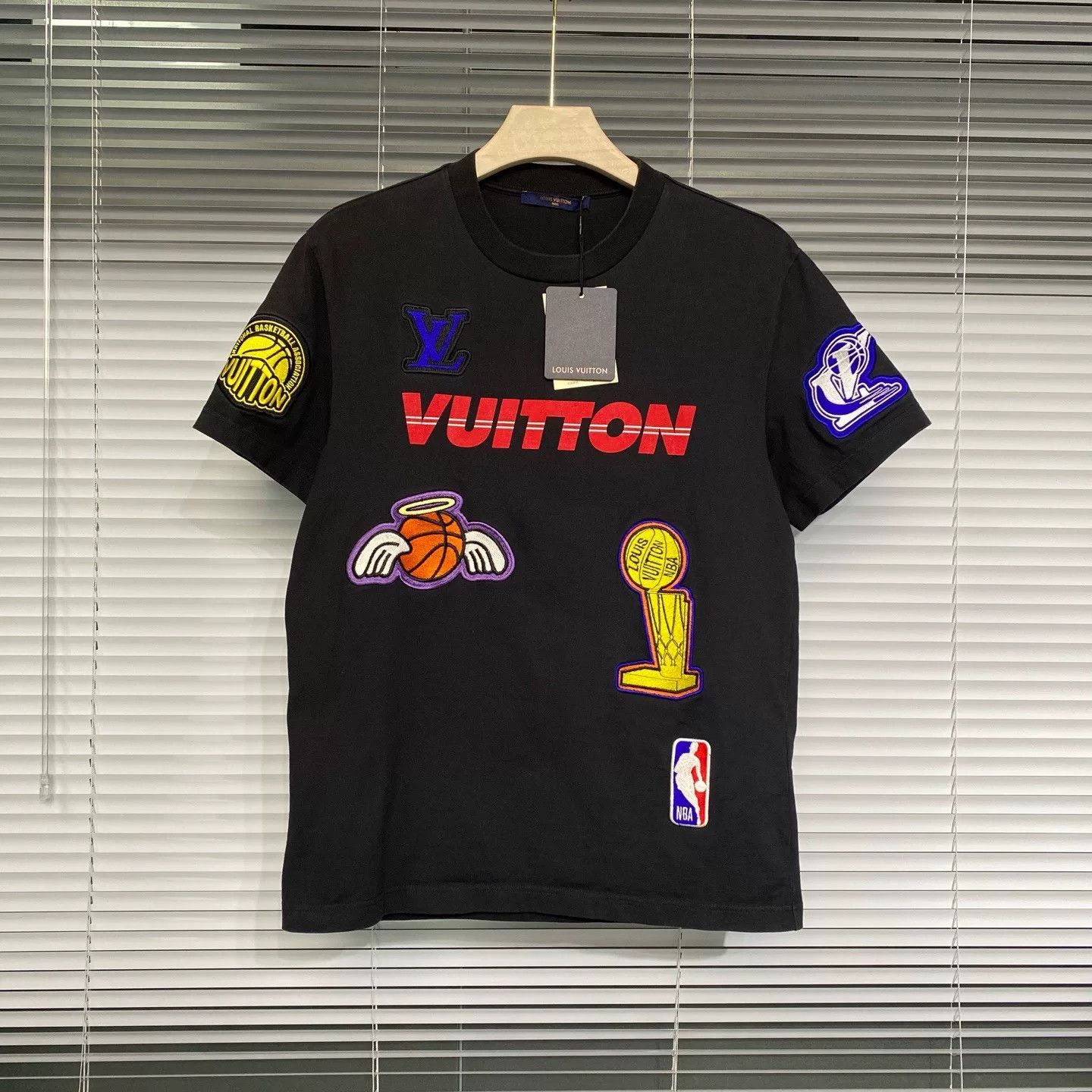 Louis Vuitton LV NBA Collaboration Short Sleeve S Size US S / EU 44-46 / 1 - 1 Thumbnail