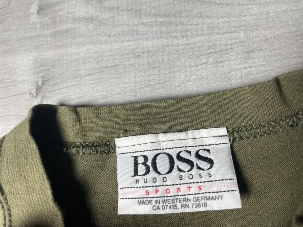 Band Tees Hugo boss T-shirt golfing vintage band tee size Medium Size US M / EU 48-50 / 2 - 4 Thumbnail