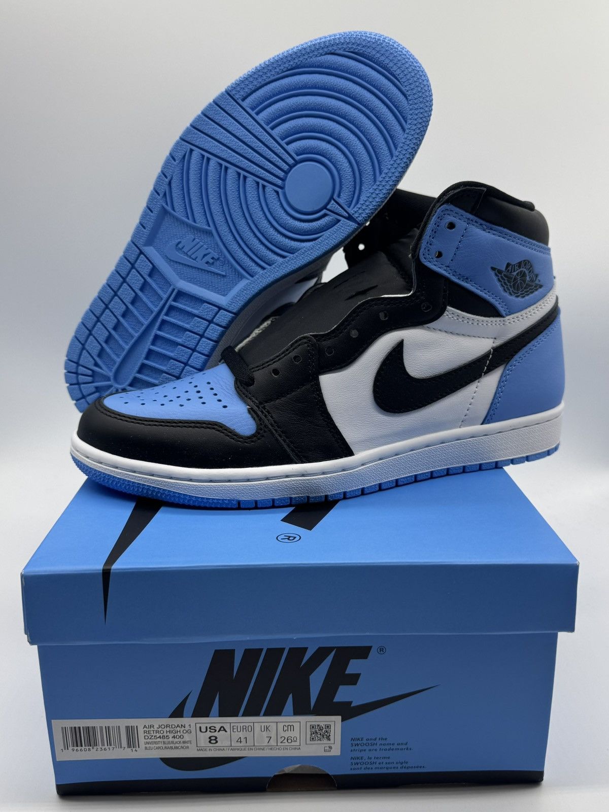 Nike Air Jordan 1 Retro High OG UNC Toe University Blue