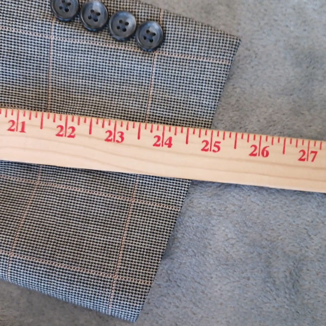 Jos. A. Bank Jos. A. Bank Blazer Mens 44 Gray Plaid Silk Wool Blend Two-Button Single Vent Jazz Notch Lapel 2 Piece Regular Mens Size 44R - 3 Thumbnail