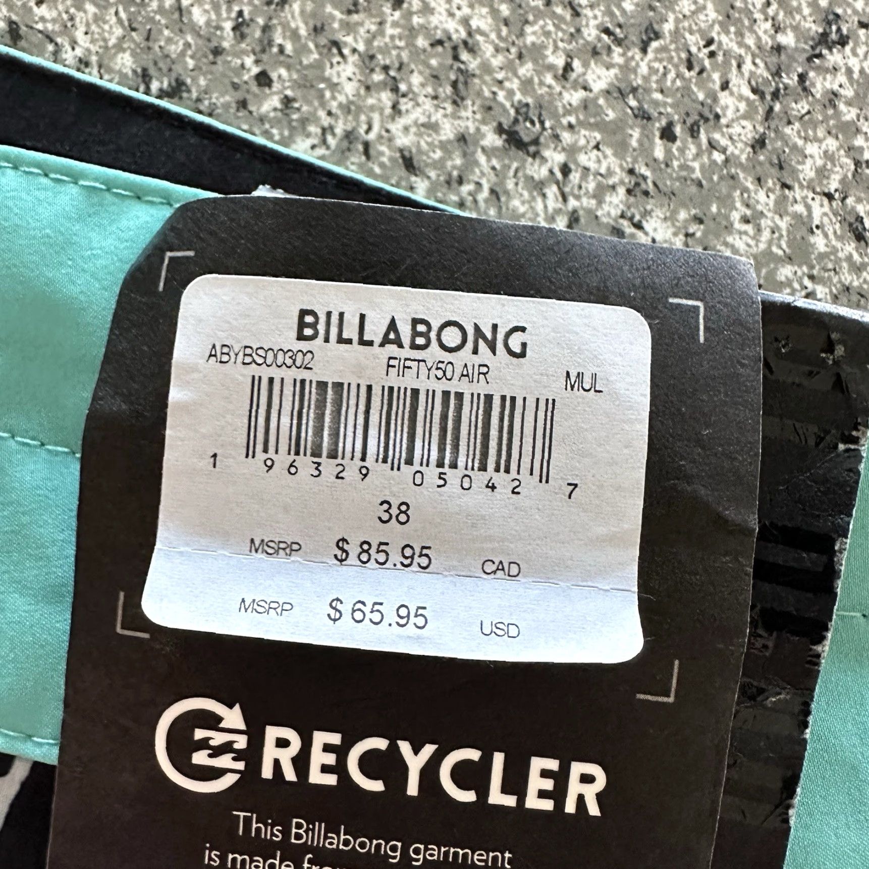 Billabong Billabong Boardshorts 19” Mens Size 38 Black Air Lite Stretch Pro Colorblock 90% Polyester 10% Spandex Mens Board Shorts Size US 38 / EU 54 - 3 Thumbnail