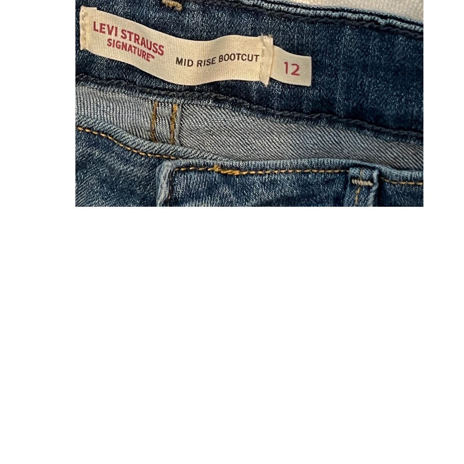Levi's Levi's Signature Mid-Rise Bootcut Jeans Womans L 12M 31x32 Size 34" / US 12 / IT 48 - 3 Thumbnail