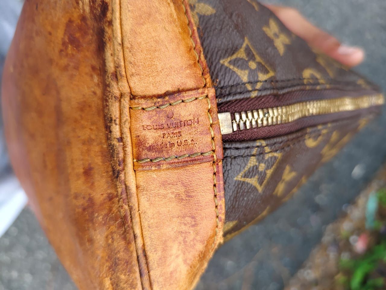 Louis Vuitton Authentic Vintage Louis Vuitton Alma PM DEFECTTED JUNK Size ONE SIZE - 5 Thumbnail