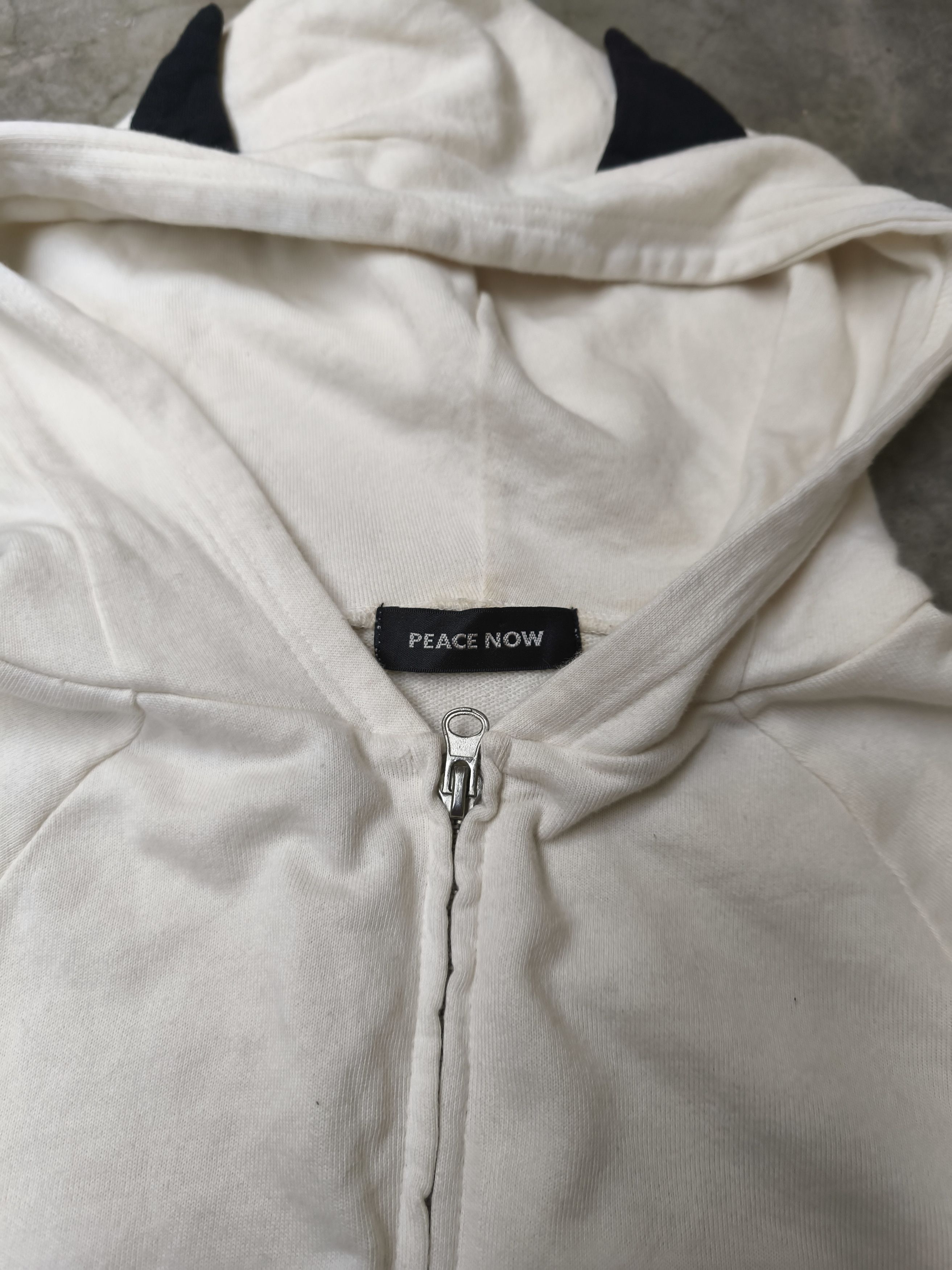 20471120 × Japanese Brand × KMRii Vintage Y2K Peace Now Devil Horn Hoodie Size US M / EU 48-50 / 2 - 4 Thumbnail
