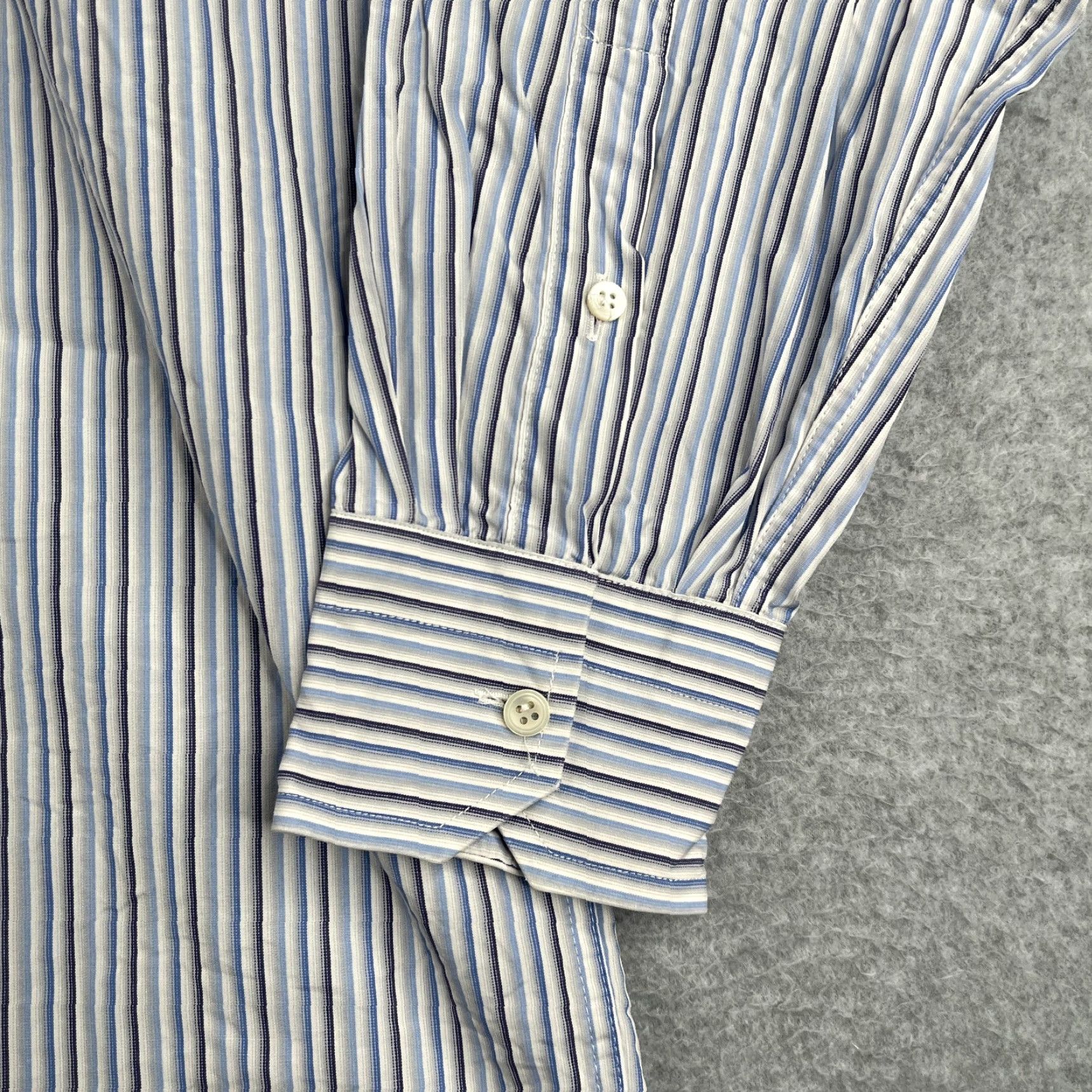Canali VINTAGE? No. Canali Shirt16 Blue Striped Casual Button Up Long Sleeve Mens Made In Italy Size US L / EU 52-54 / 3 - 2 Thumbnail