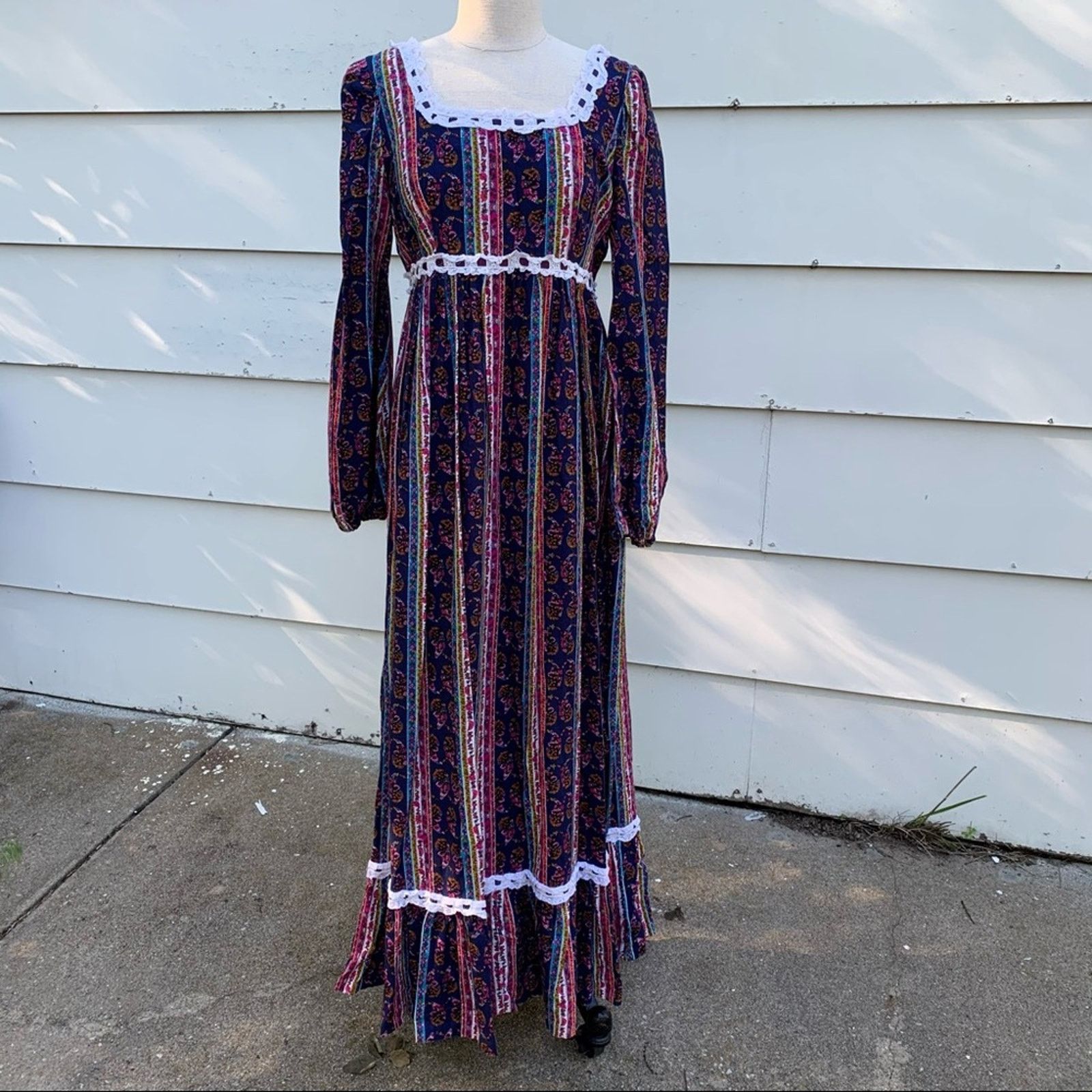 Vintage 70s flannel moody peasant prairie dress Paisley Stripe MED? Size M / US 6-8 / IT 42-44 - 2 Thumbnail