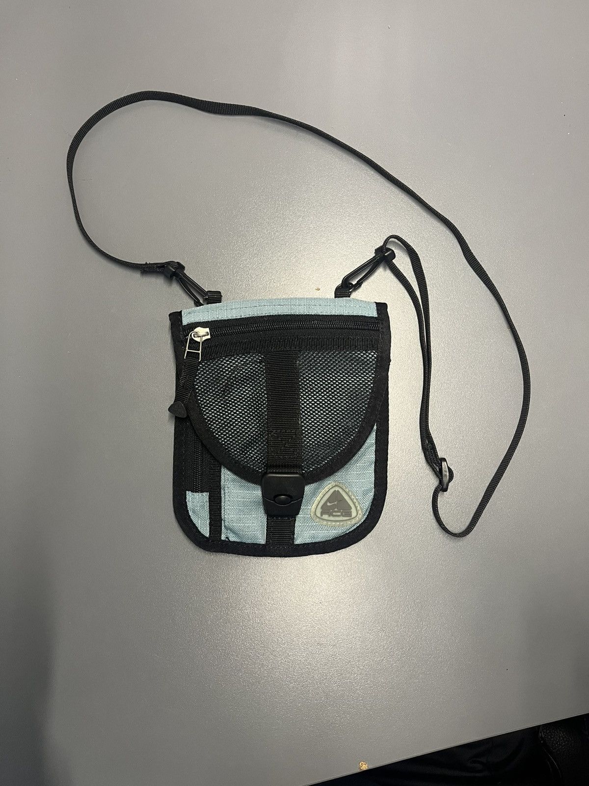 Nike ACG Vintage Nike Acg mini sling bag Size ONE SIZE - 1 Thumbnail