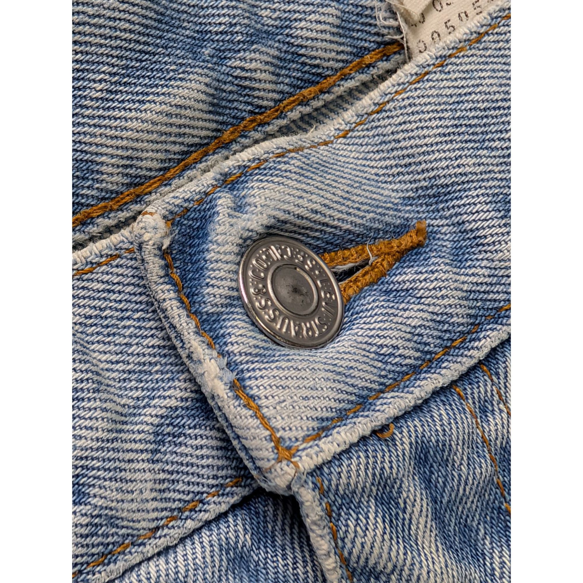 Levi's Levi's 505 Made in USA Light Wash Denim Jeans Pants (Y1091) Size US 40 / EU 56 - 6 Thumbnail