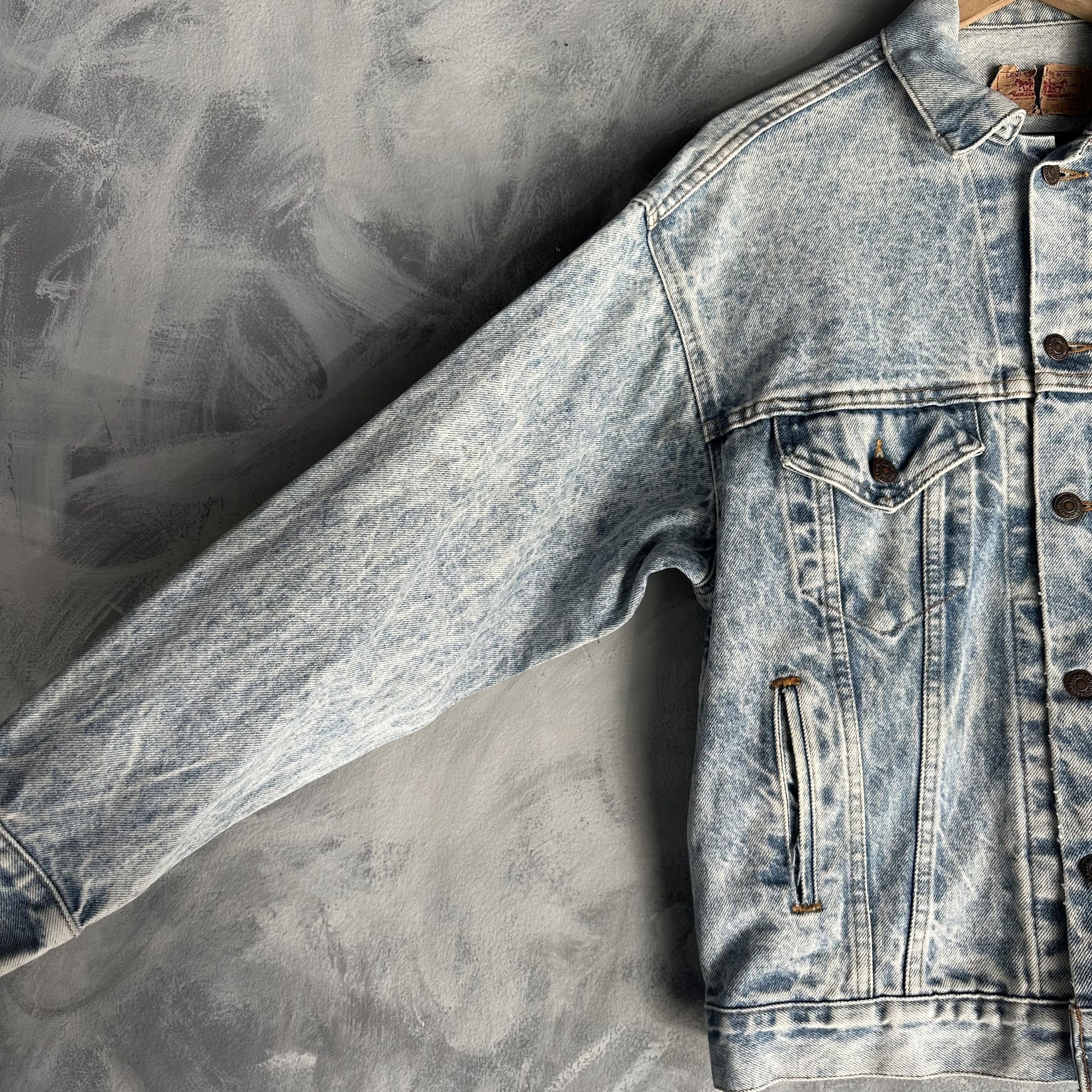 Levi's Vintage Levi's Denim Trucker Jacket Mens S Blue Acid Wash Size US S / EU 44-46 / 1 - 2 Thumbnail