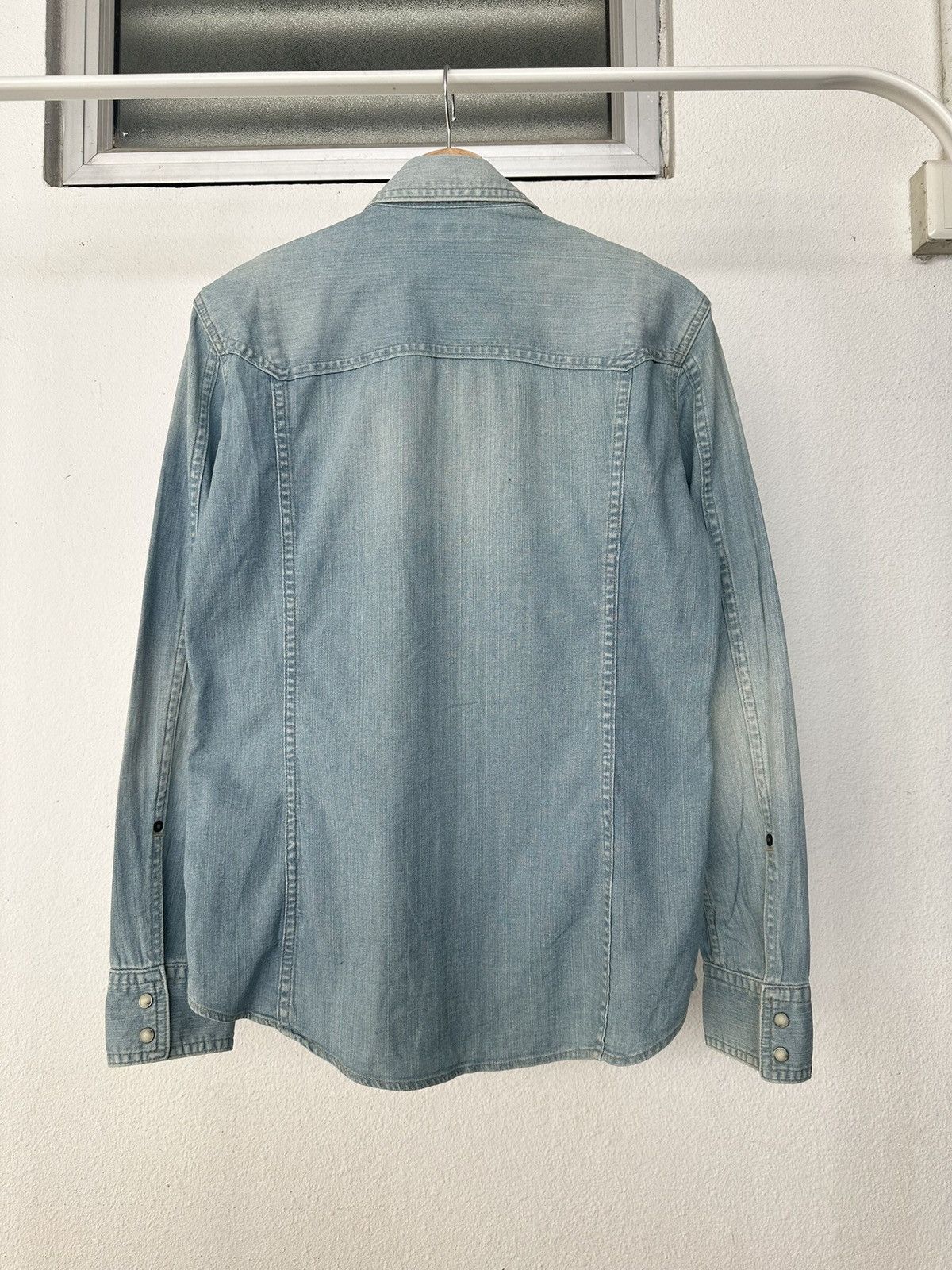 5351 POUR LES HOMMES Early 00’s 5351 stonewash denim shirt hediboy Size US M / EU 48-50 / 2 - 11 Thumbnail