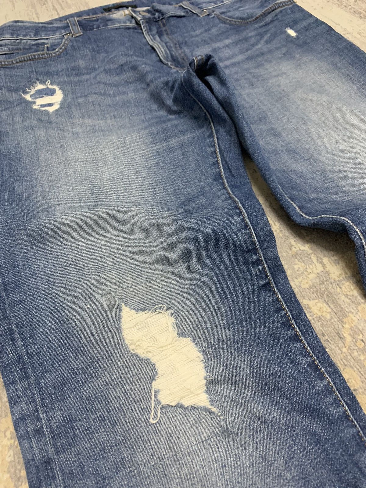 Japanese Brand Uniqlo Archive Style Distressed Slim Fit Denim Pants Size US 35 - 7 Thumbnail