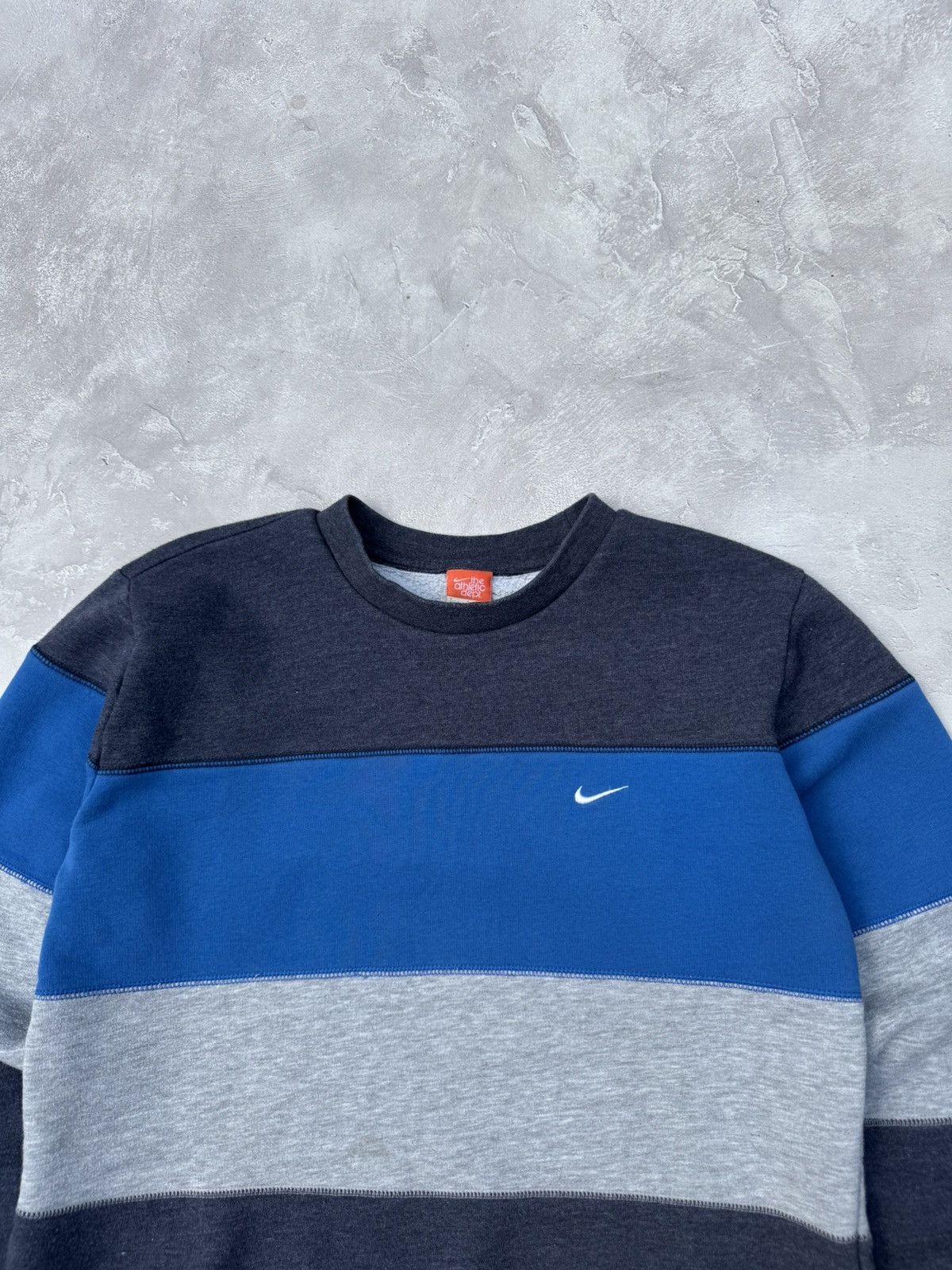 Nike Vintage Nike Baggy Y2k Sweatshirt Size US M / EU 48-50 / 2 - 2 Thumbnail