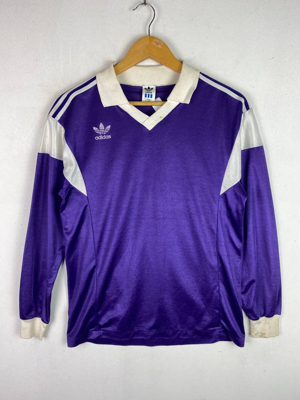 Adidas vintage adidas trefoil longsleeves jersey nice design Size US M / EU 48-50 / 2 - 1 Thumbnail