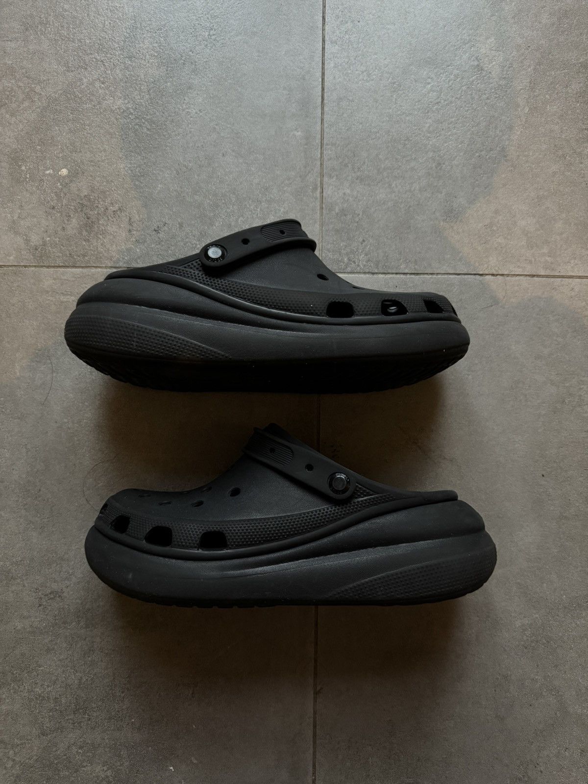 Crocs Classic Crush Clog Size US 10 / EU 43 - 4 Thumbnail