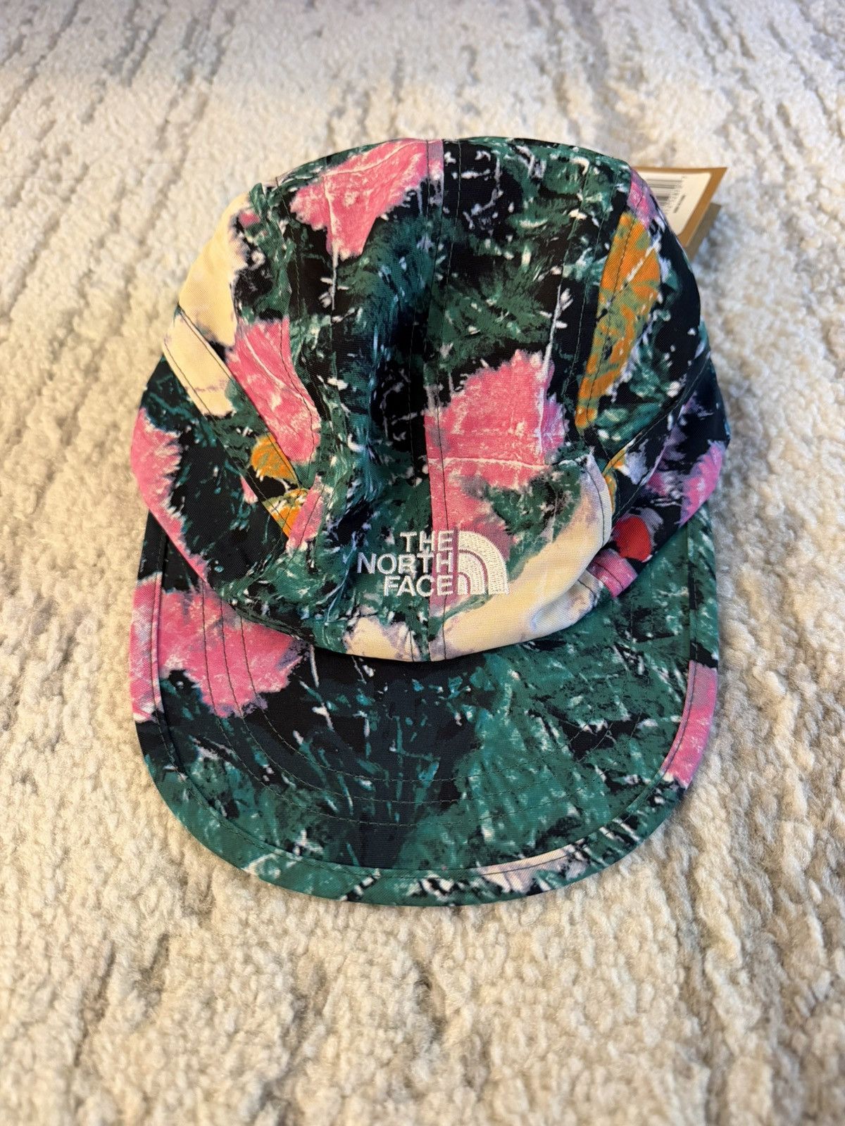 Supreme × The North Face Supreme x The North Face Trekking Crusher