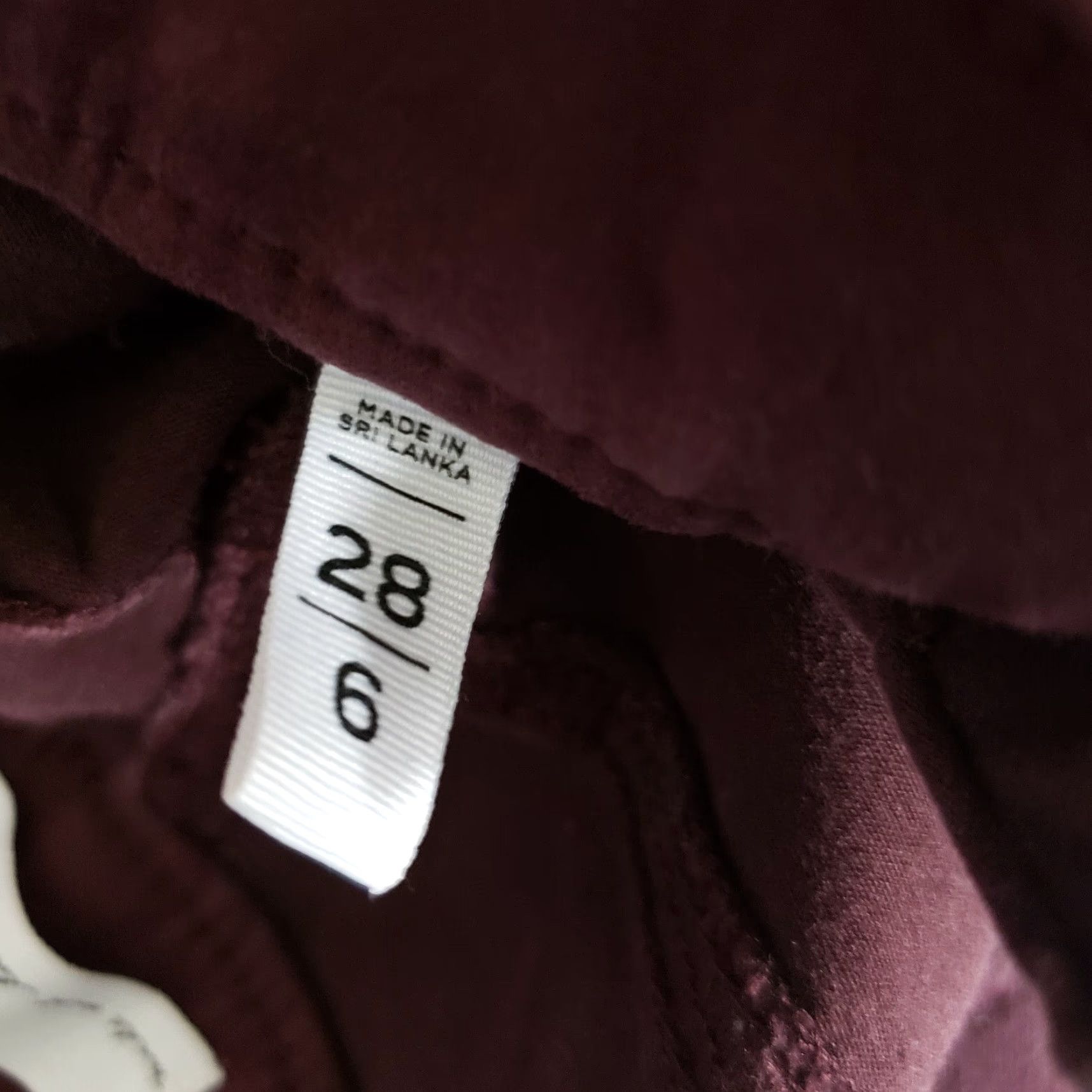 Ann Taylor VINTAGE Ann Taylor LOFT Womens Cropped Skinny Pants Sz 6 Maroon Mid Rise Cotton Blend Size 28" / US 6 / IT 42 - 7 Thumbnail
