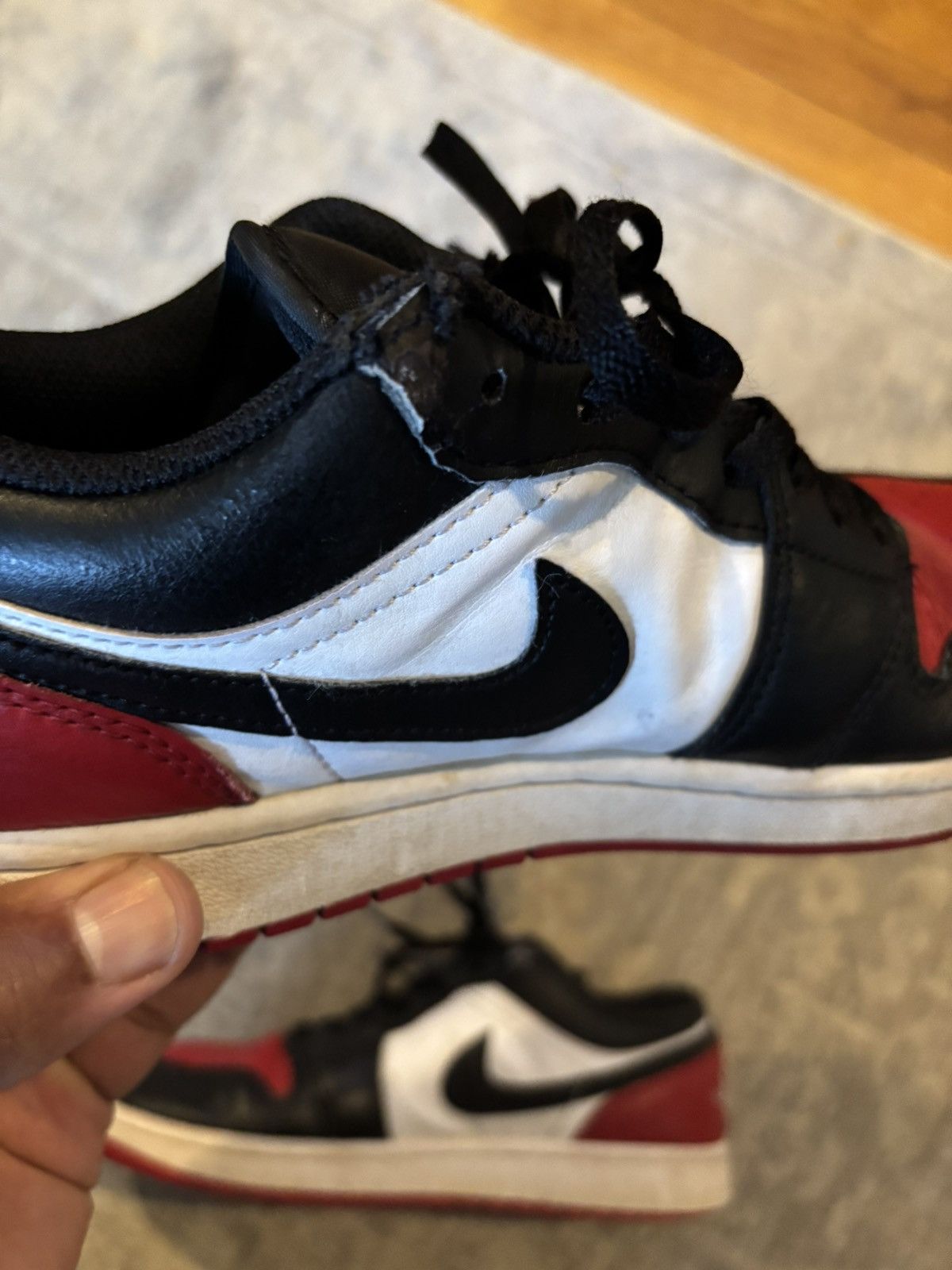 Jordan Brand Jordan retro 1 low bred toe Size US 8 / EU 41 - 7 Thumbnail