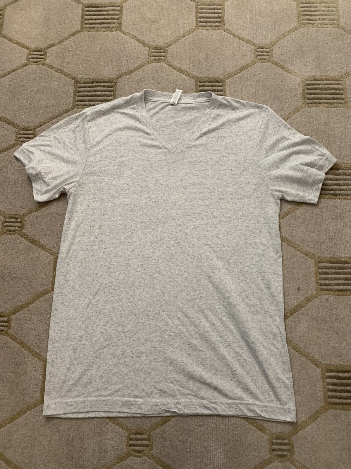 Canvas NWOT Canvas V-Neck Tee Size US M / EU 48-50 / 2 - 1 Thumbnail