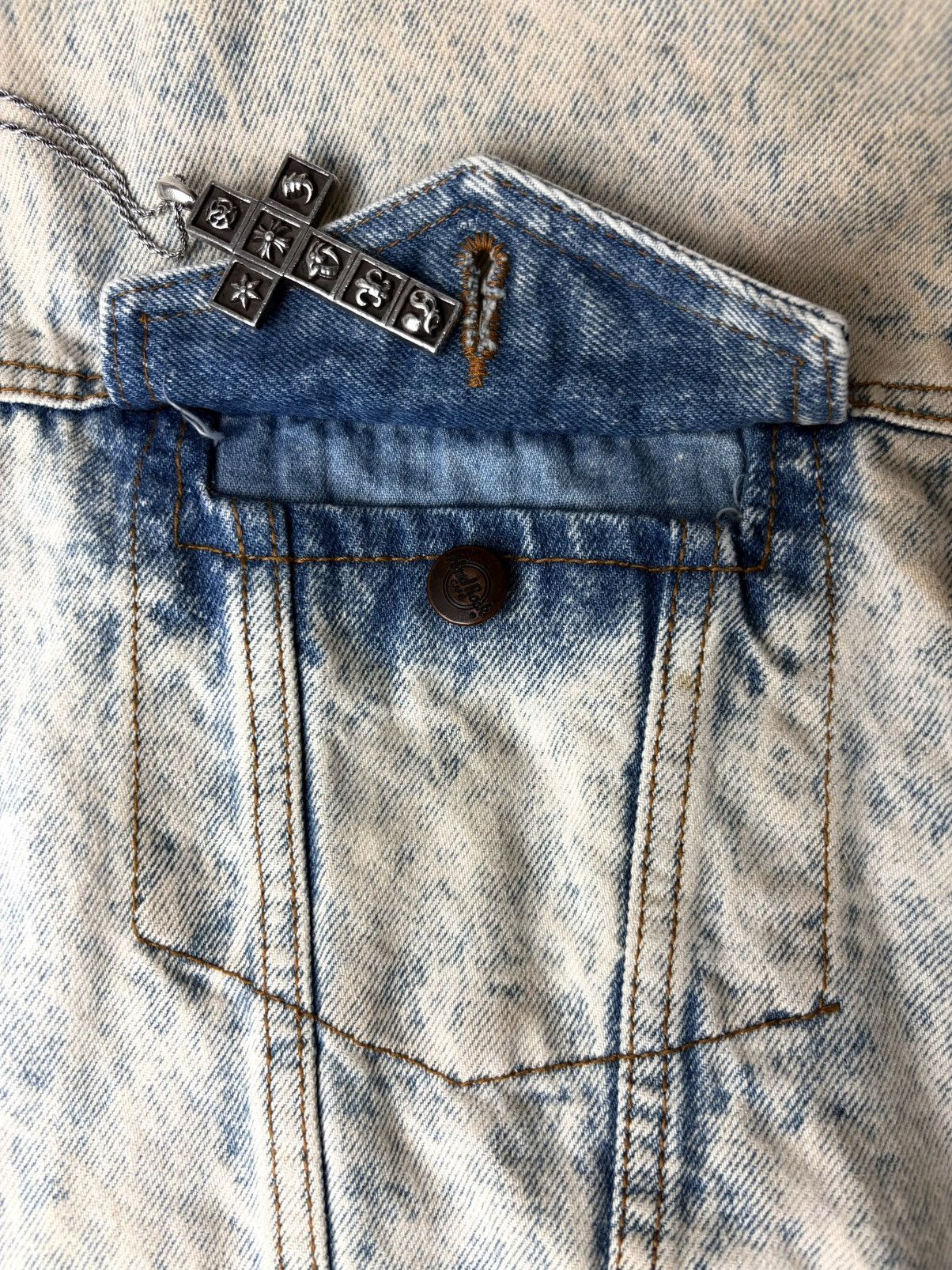 Hard Rock Cafe 90’s Hard Rock Cafe Paris “Save The Planet” Denim Jacket Size US L / EU 52-54 / 3 - 14 Thumbnail