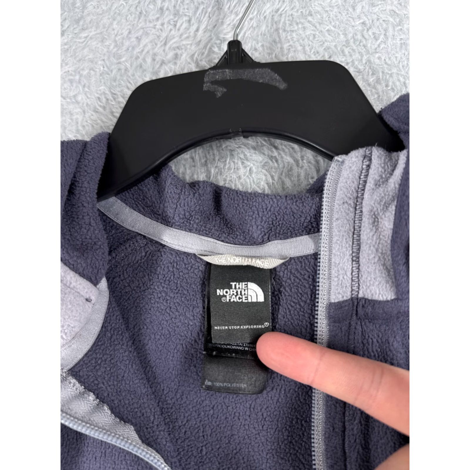The North Face The North Face Jacket Small Purple Full Zip Hooded Fleece Polyester Womens Size S / US 4 / IT 40 - 7 Thumbnail