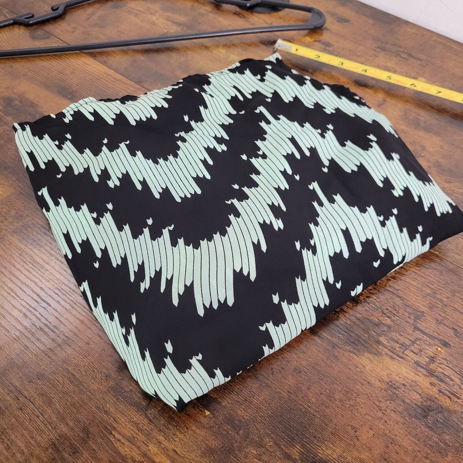 Other Auditions 3XL Top Polyester Black and Teal Chevron Size 3XL / US 20-22 - 12 Thumbnail
